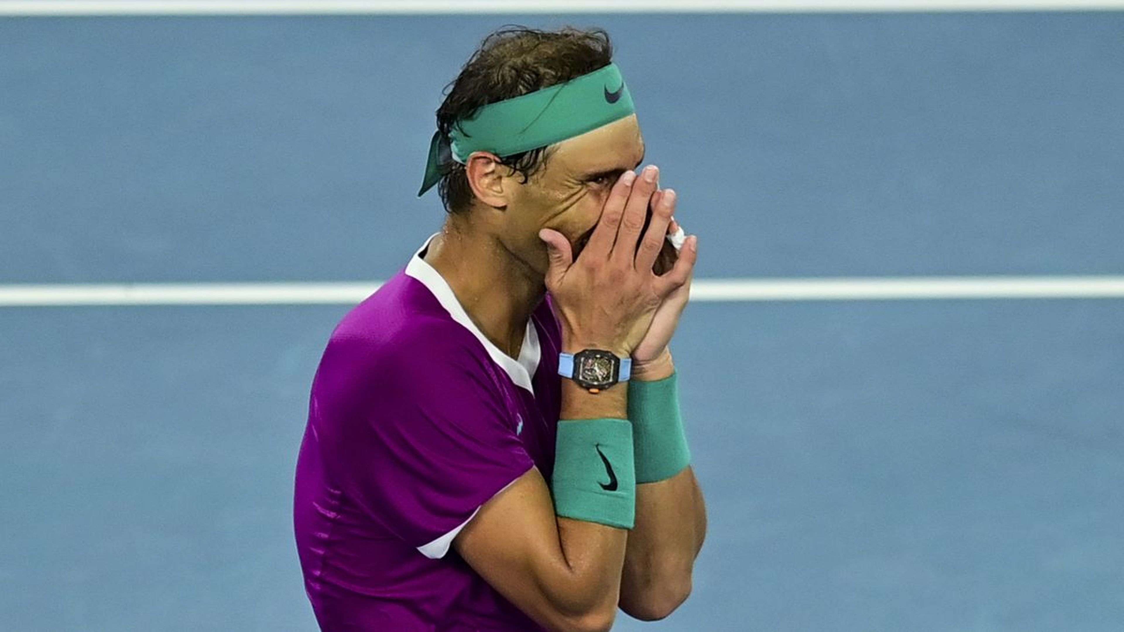 Rafa Nadal tras ganar el Abierto de Australia 2022.