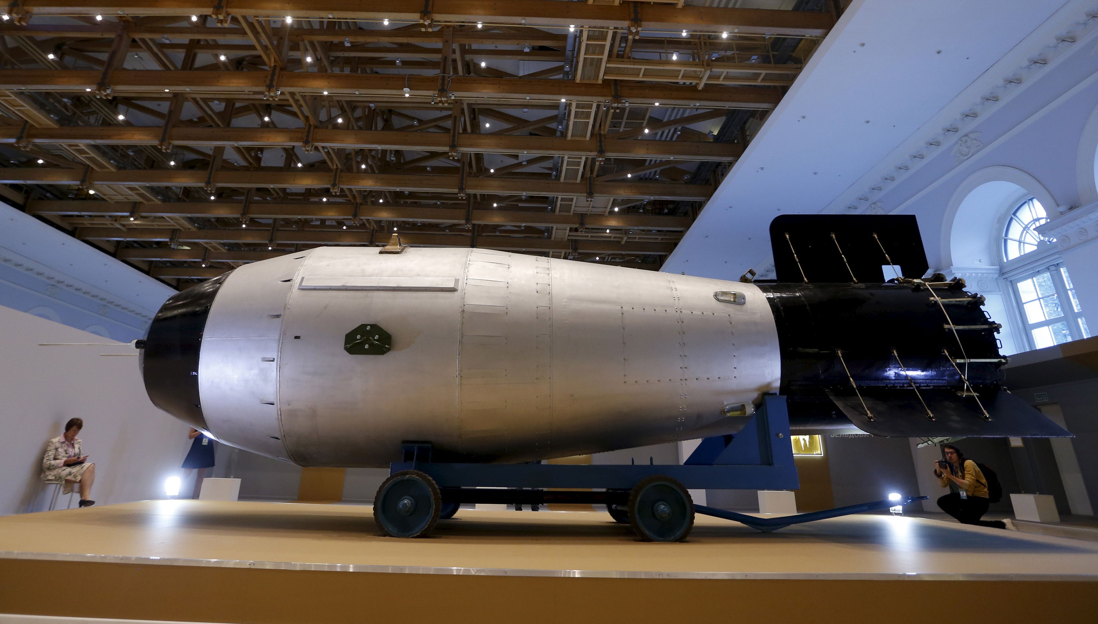 Shell, réplica de la mayor bomba nuclear soviética detonada AN-602, exhibida en Moscú (2015).