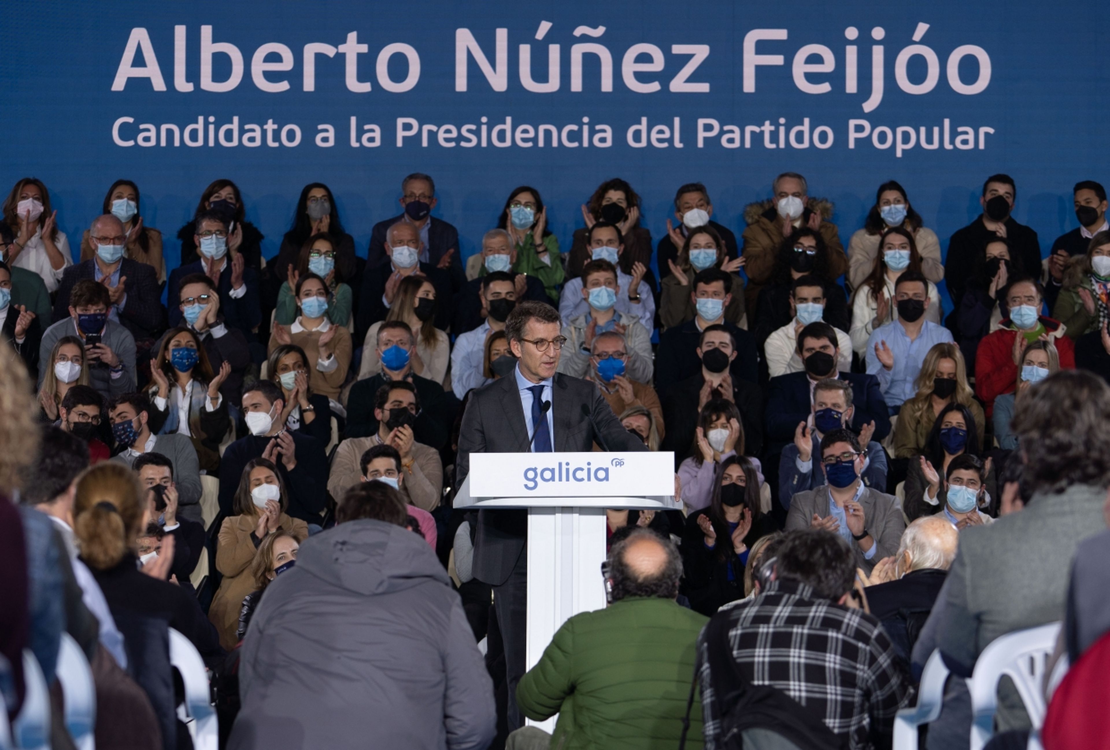 Alberto Núñez Feijóo anuncia su candidatura a la Presidencia del PP.