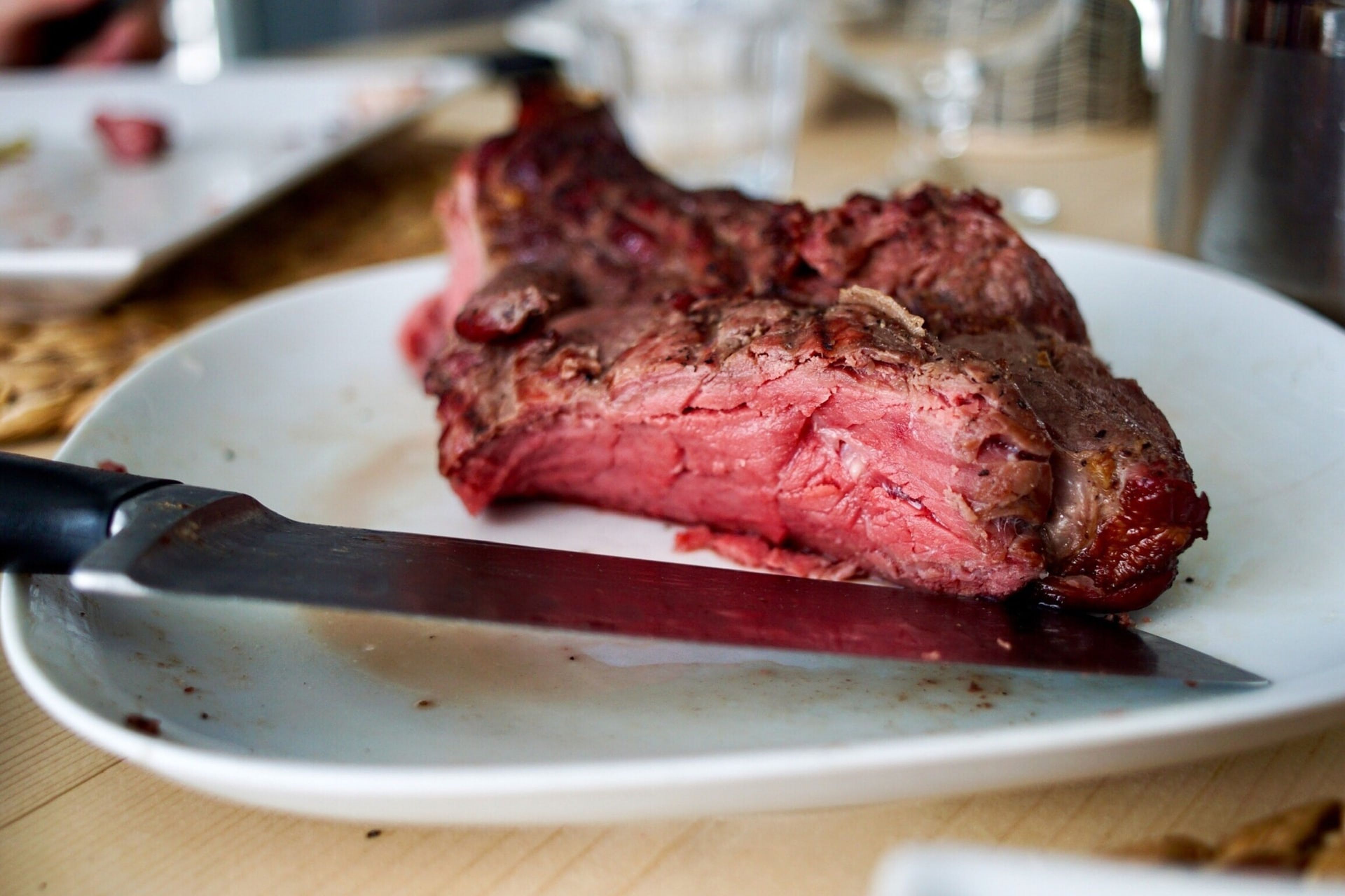 La carne roja y procesada incrementa el riesgo de tener hígado graso y aumenta la resistencia a la insulina.