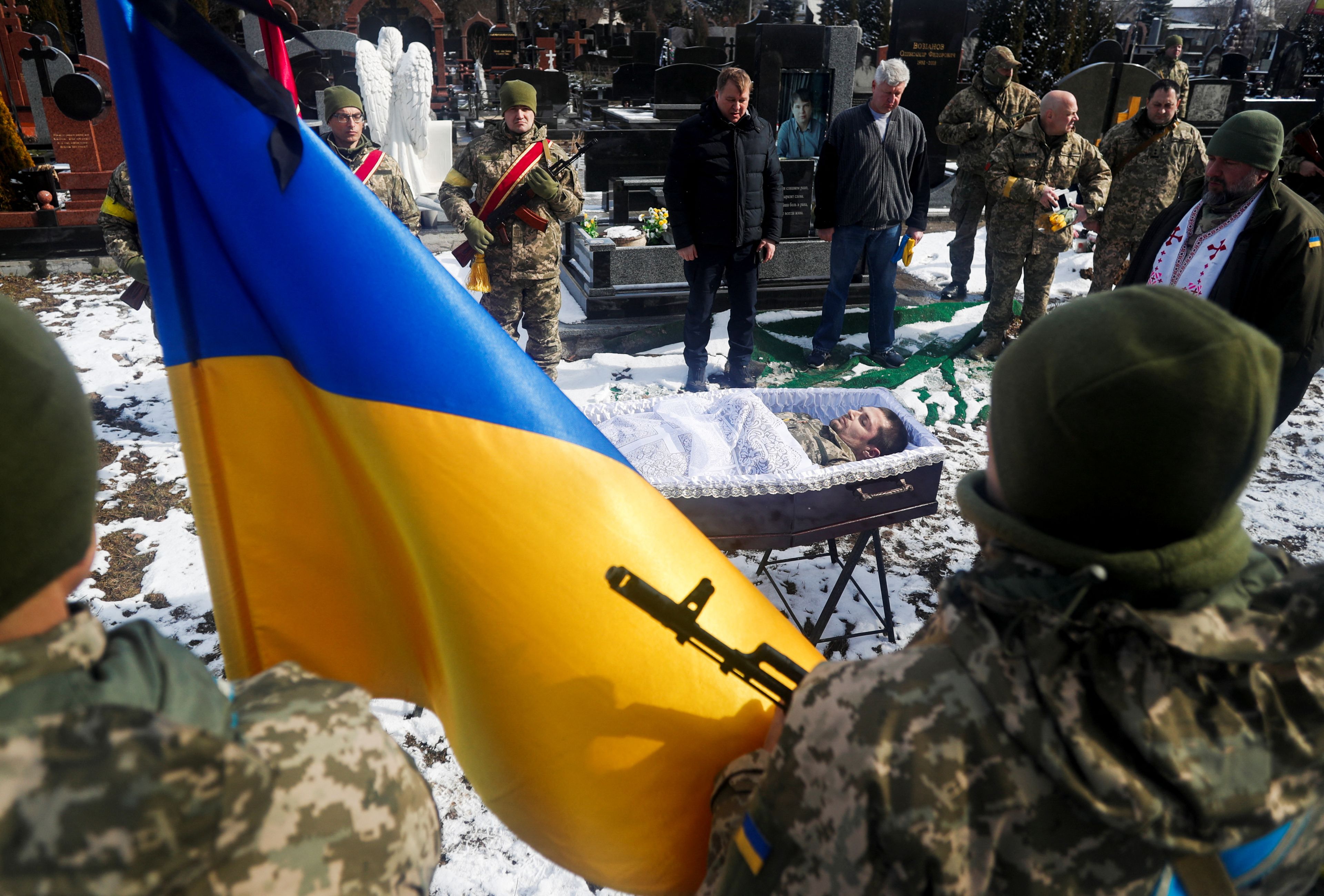 Guerra en Ucrania, entierro