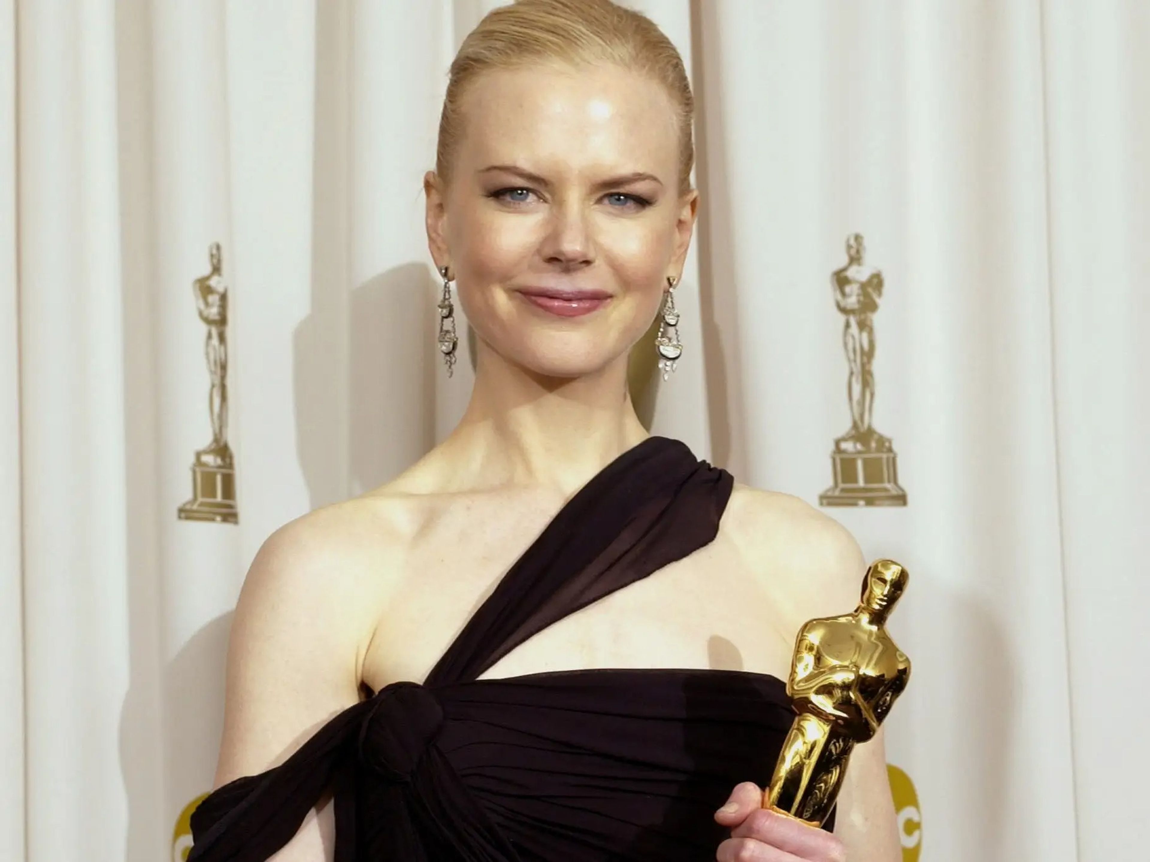 Nicole Kidman, ganadora del Oscar a la mejor actriz por 'Las horas', el 23 de marzo de 2003.