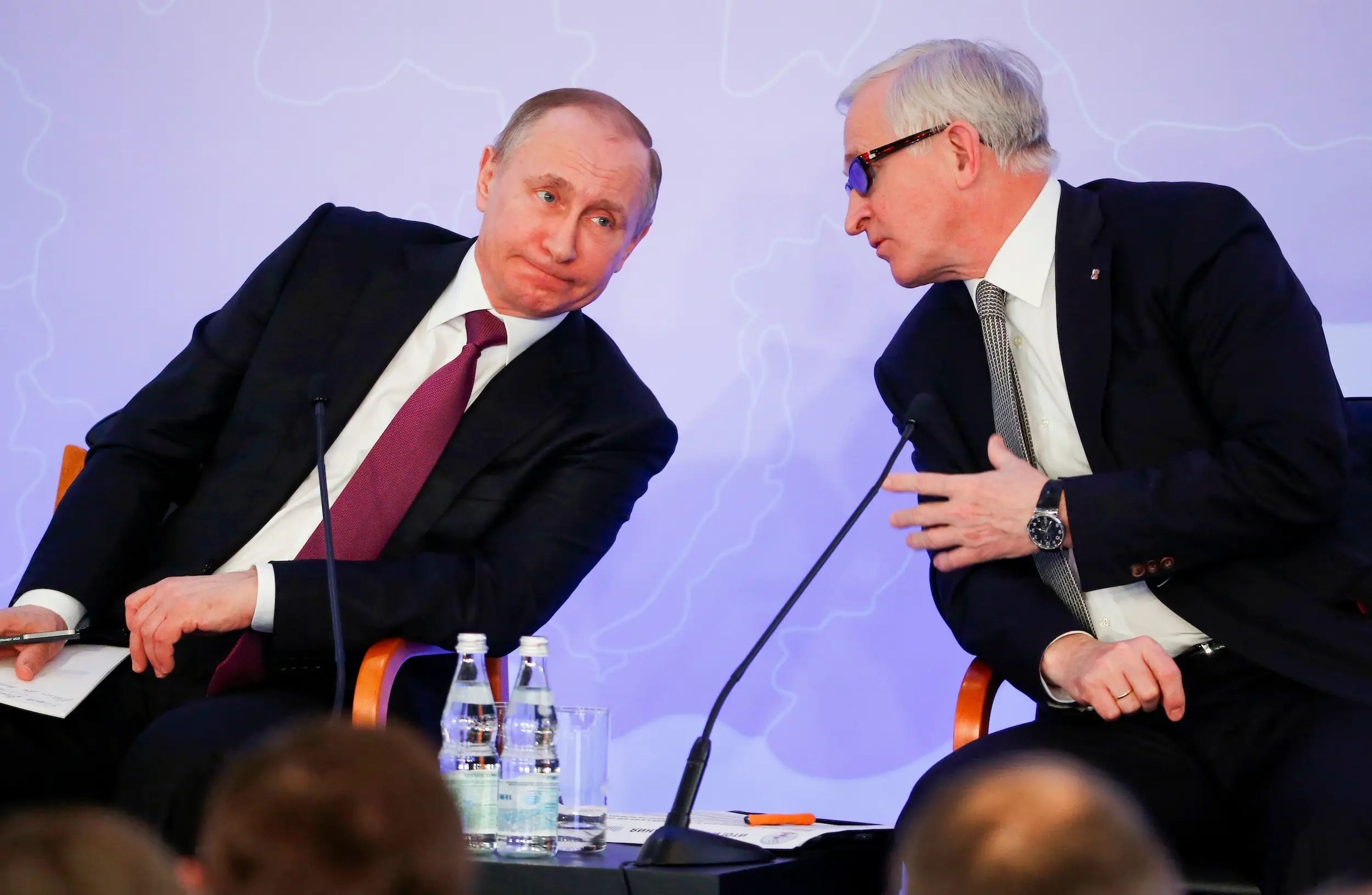 Vladimir Putin y Alexander Shokhin, jefe de la Unión Rusa de Industriales y Empresarios, en Moscú en 2017.