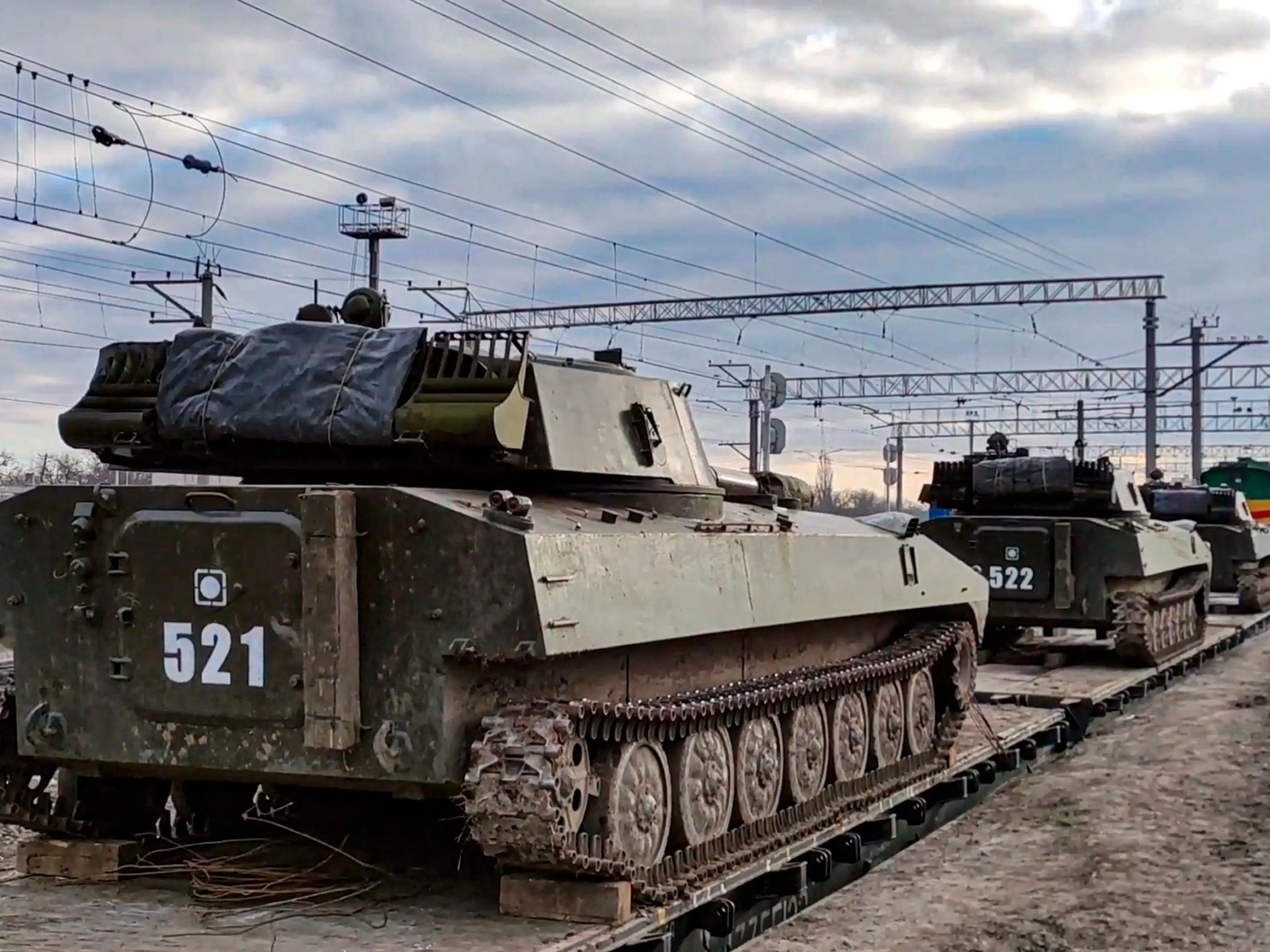 Los simulacros militares en el sur de Rusia están llegando a su fin y los tanques rusos están siendo cargados en plataformas ferroviarias y aparentemente trasladados fuera de la región.