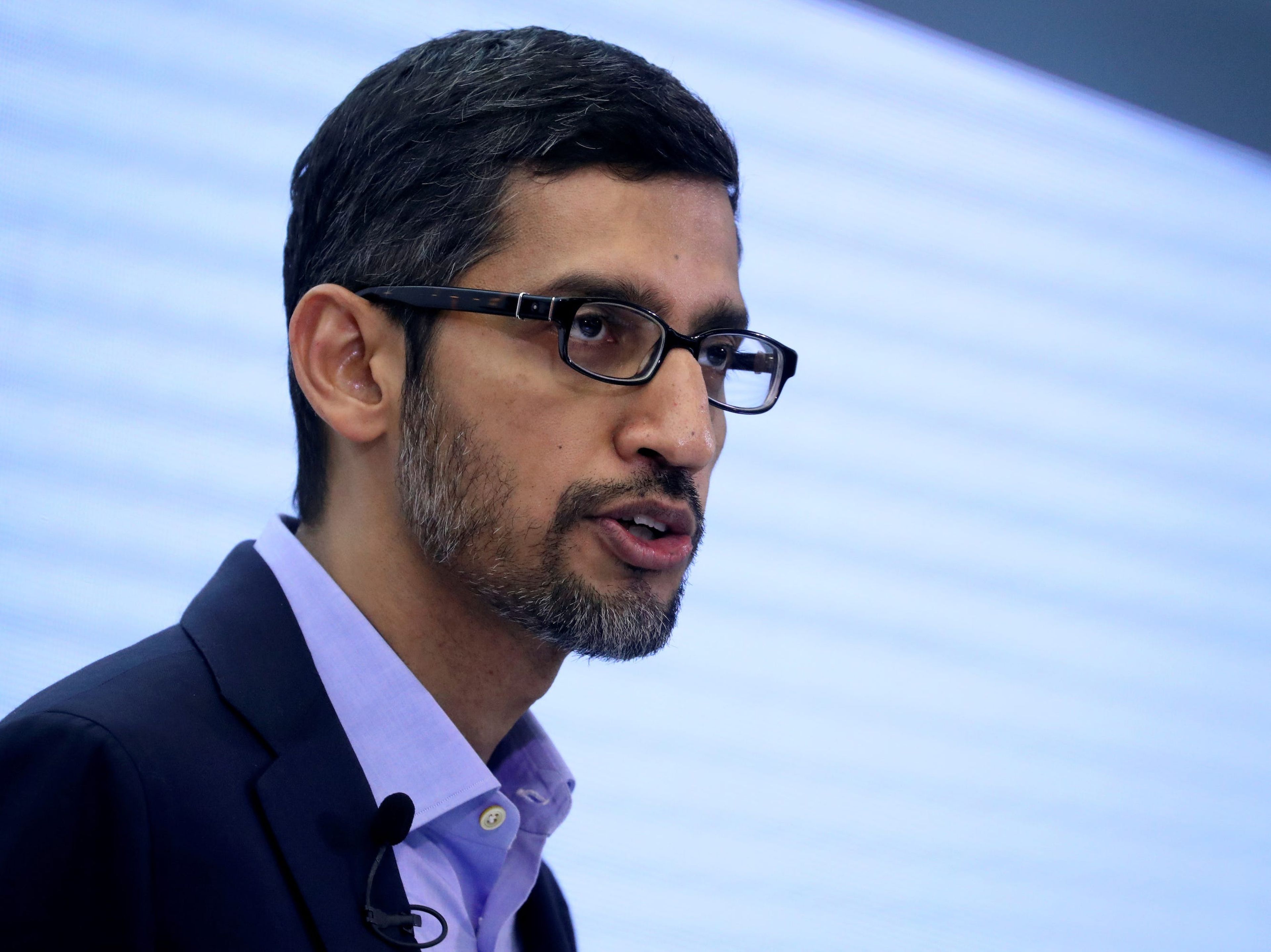 Sundar Pichai, CEO de Google y Alphabet, habla sobre la inteligencia artificial durante una conferencia del 'think-tank' Bruegel en Bruselas, Bélgica, el 20 de enero de 2020.