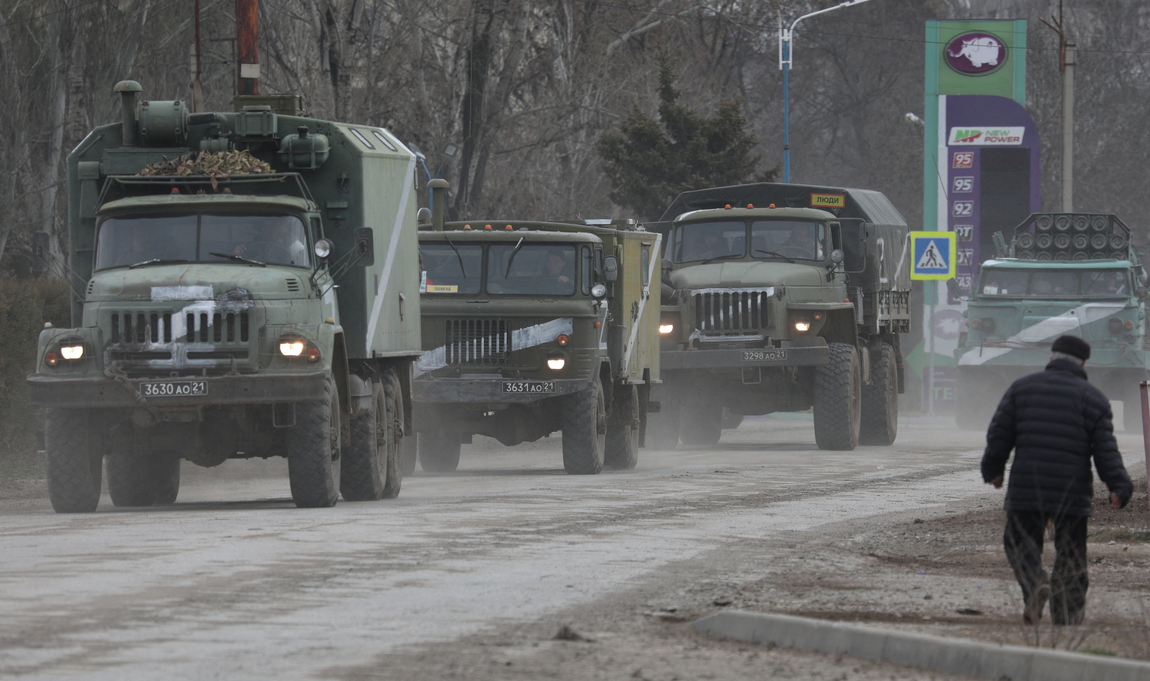 Vehículos militares del ejército ruso durante la invasión a Ucrania.