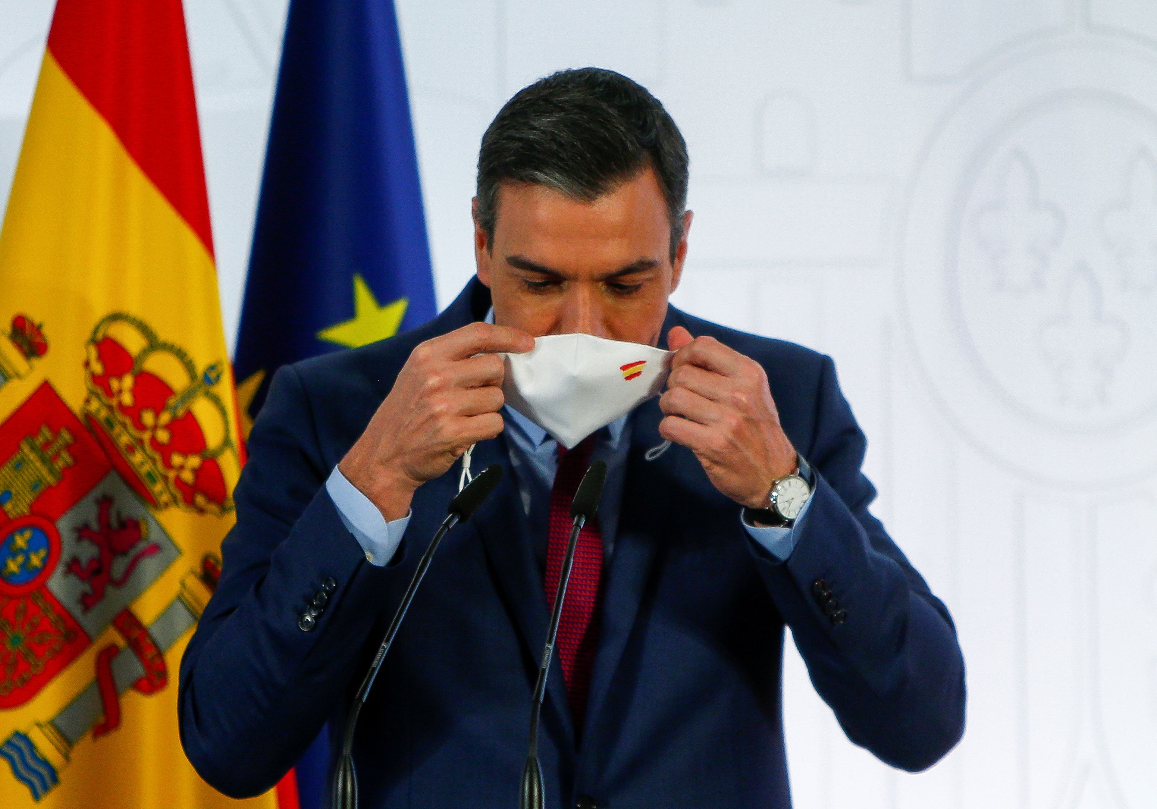 Pedro Sánchez, presidente del Gobierno de España, con mascarilla