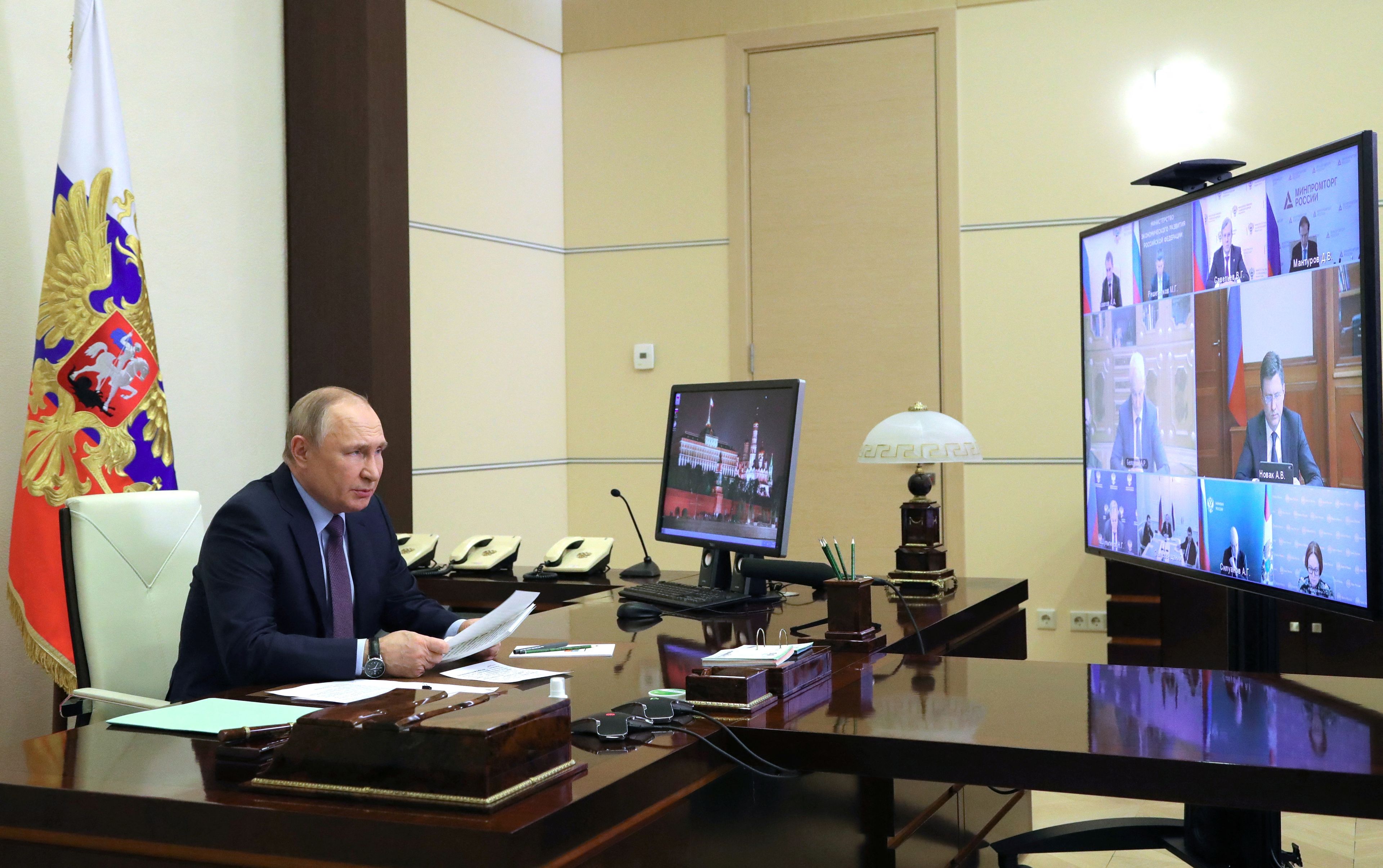 Putin, presidente de Rusia, en una reunión online.