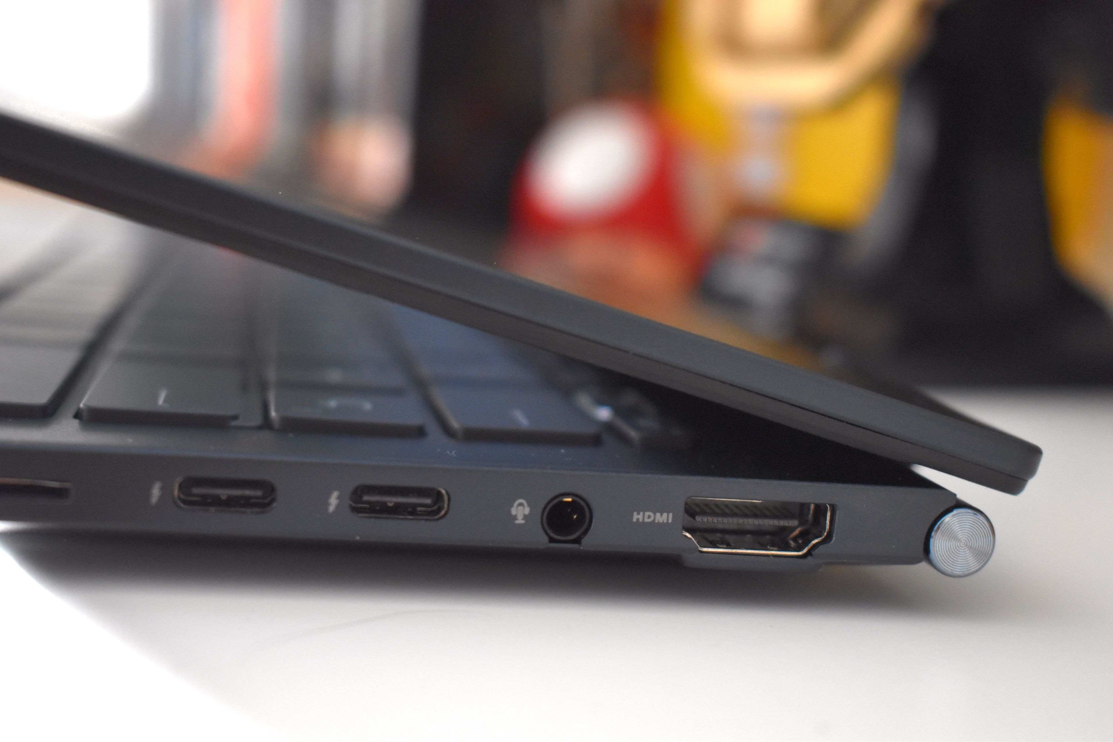 Asus ZenBook 14 OLED