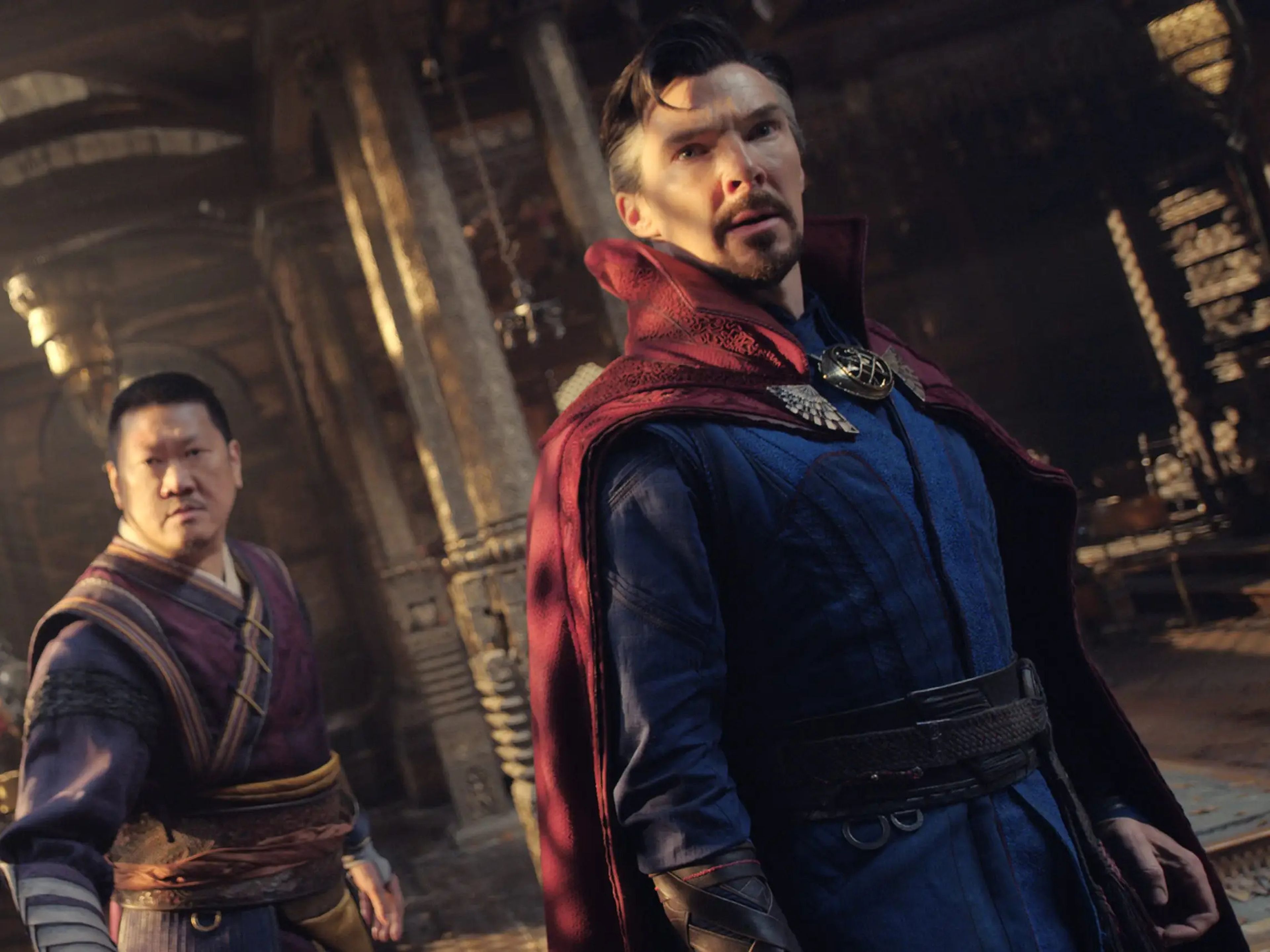 Benedict Wong y Benedict Cumberbatch en 'Doctor Strange en el multiverso de la locura'.