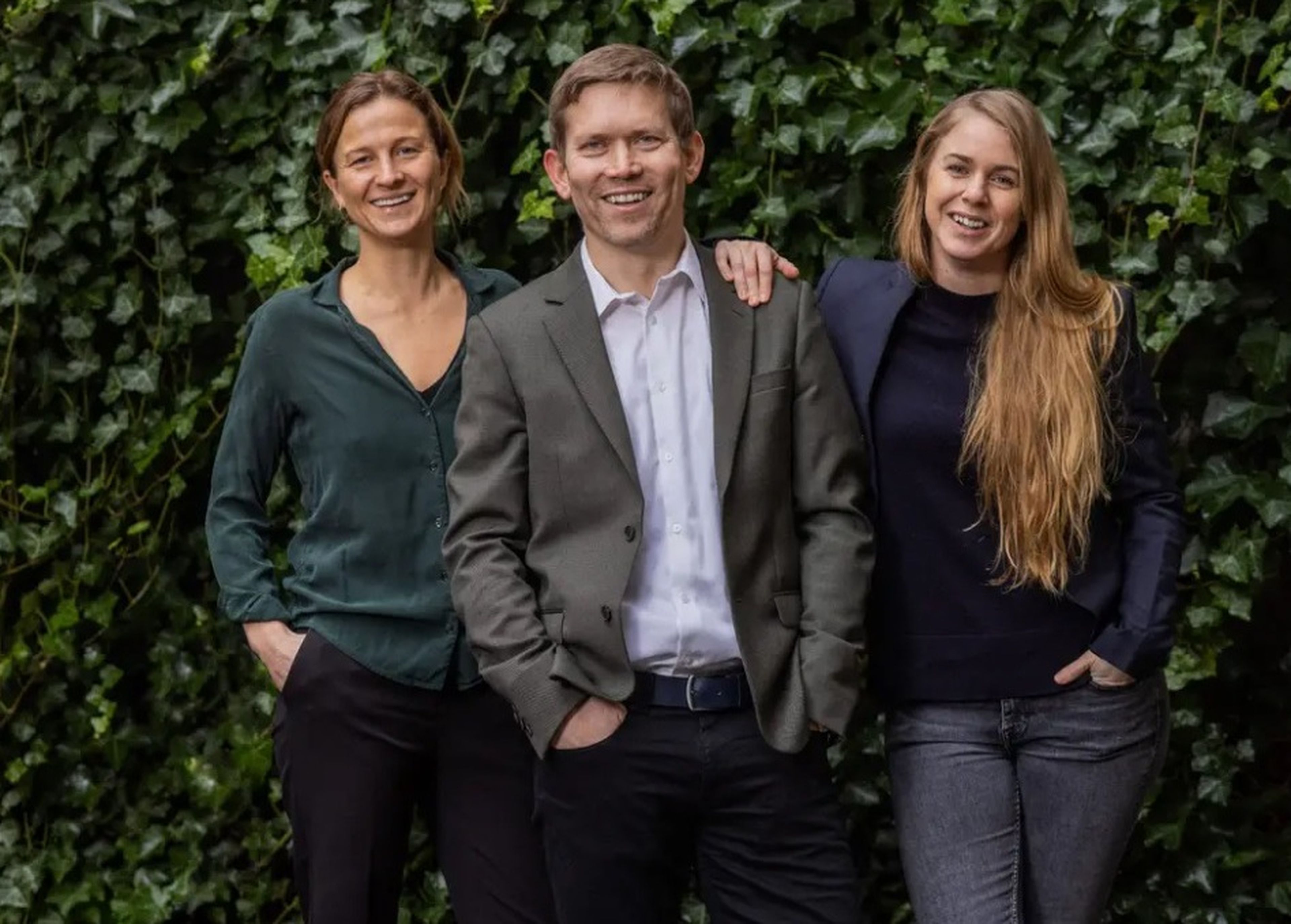 Julie Koch, Simon Haldrup e Ida Boesen, cofundadores de Agreena.