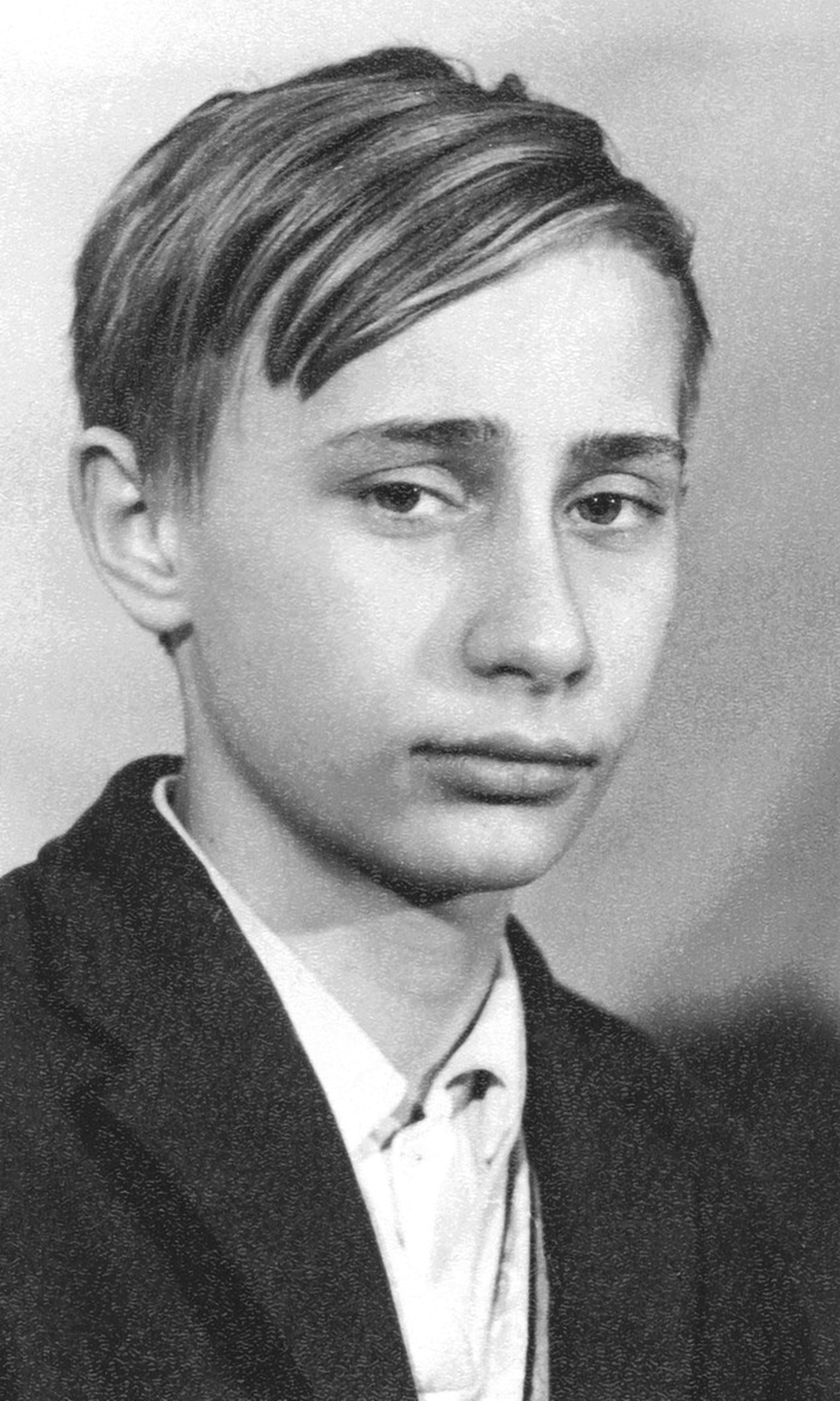 El presidente ruso, Vladímir Putin, cuando era un adolescente.