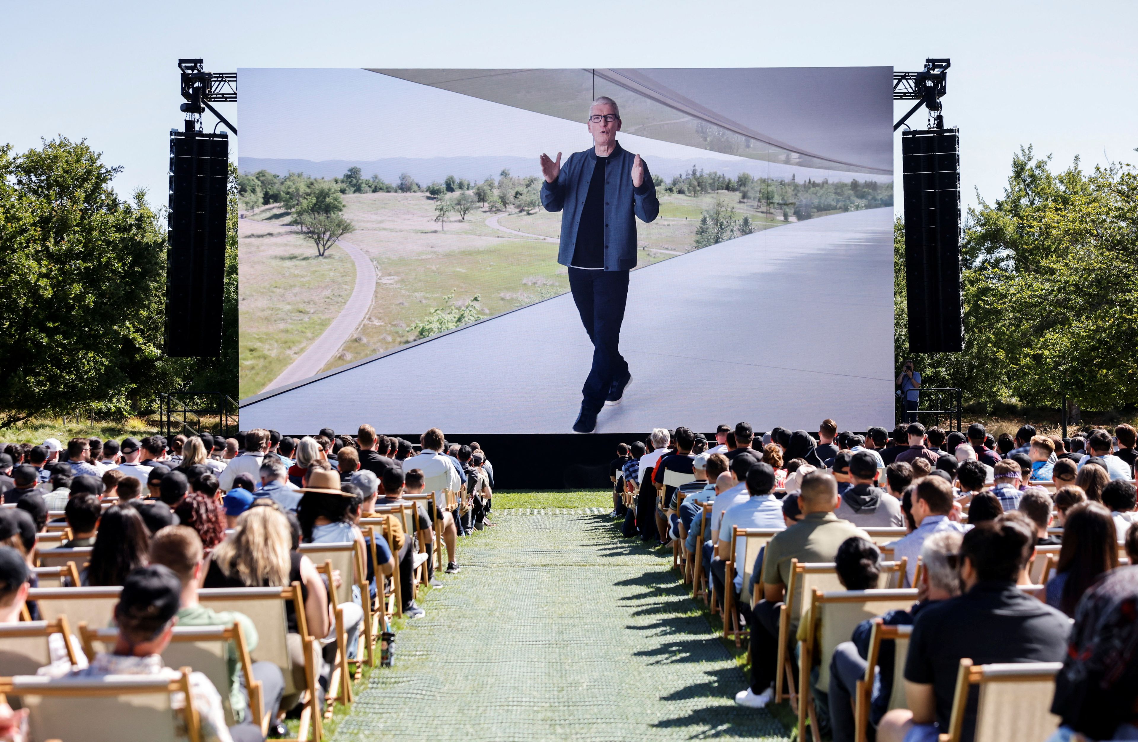 Tim Cook, durante la WWDC 2022 celebrada por Apple para presentar sus novedades en software.