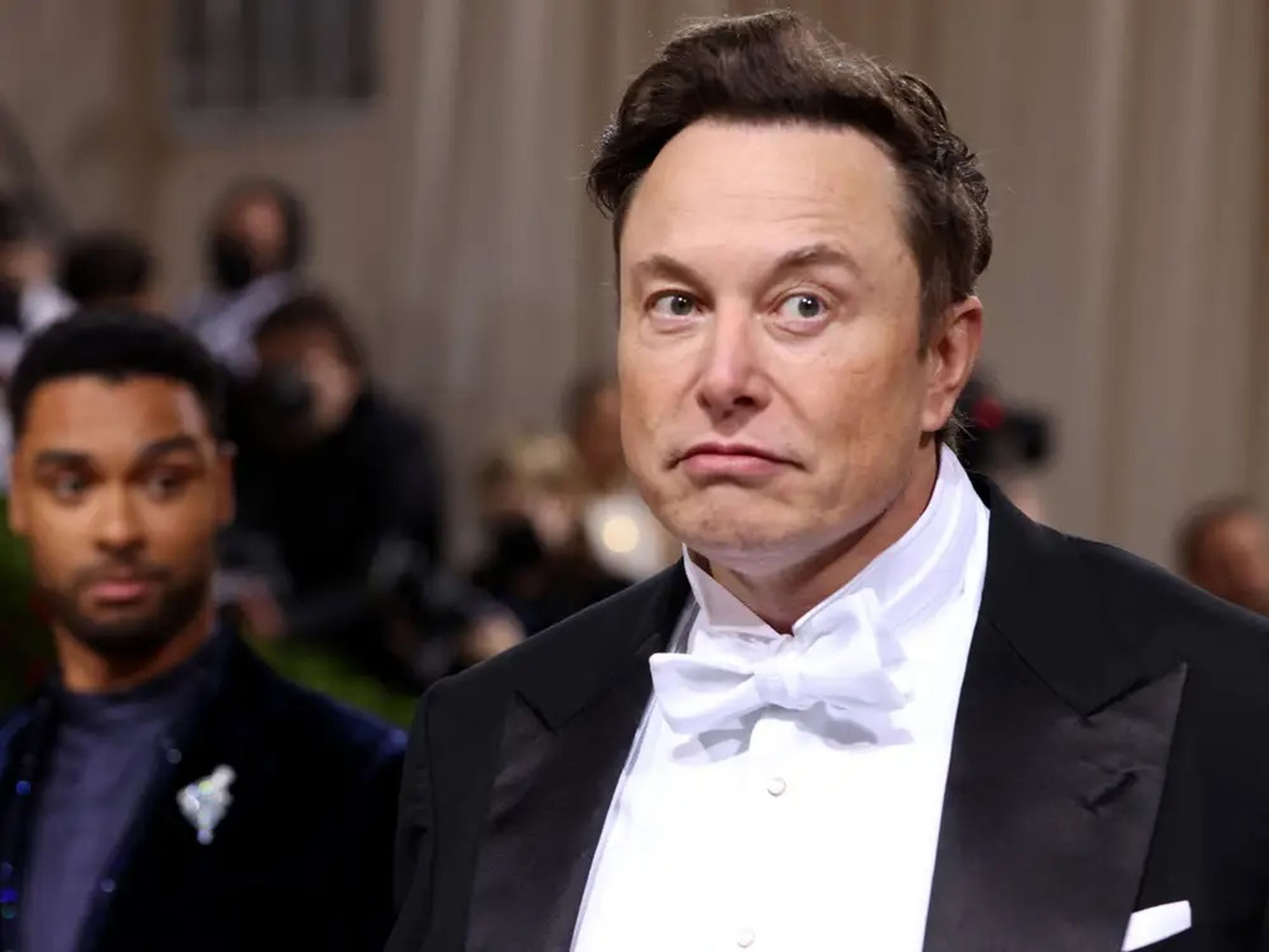 Elon Musk en la gala del Met de 2022