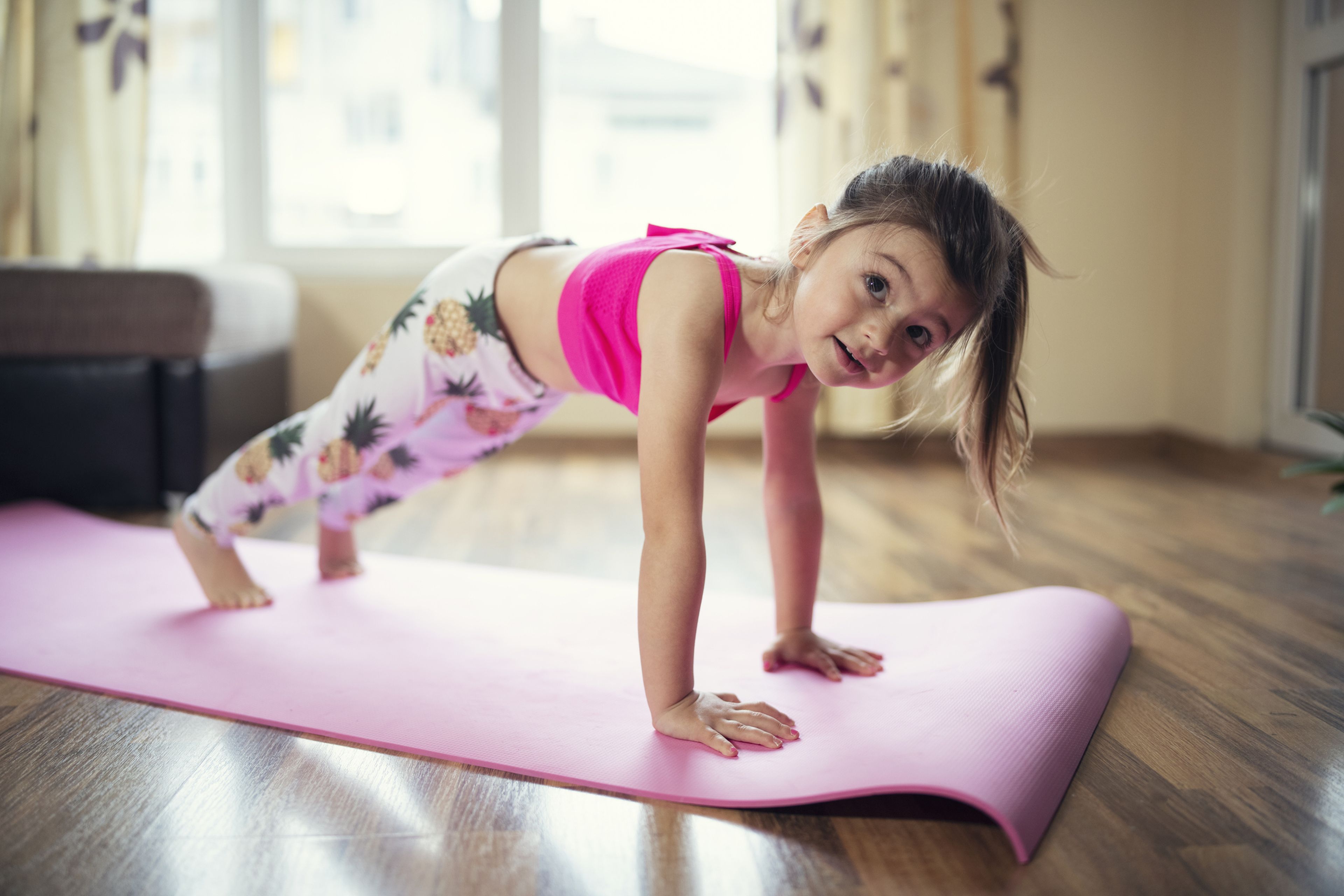 Mejores posturas de yoga para niños