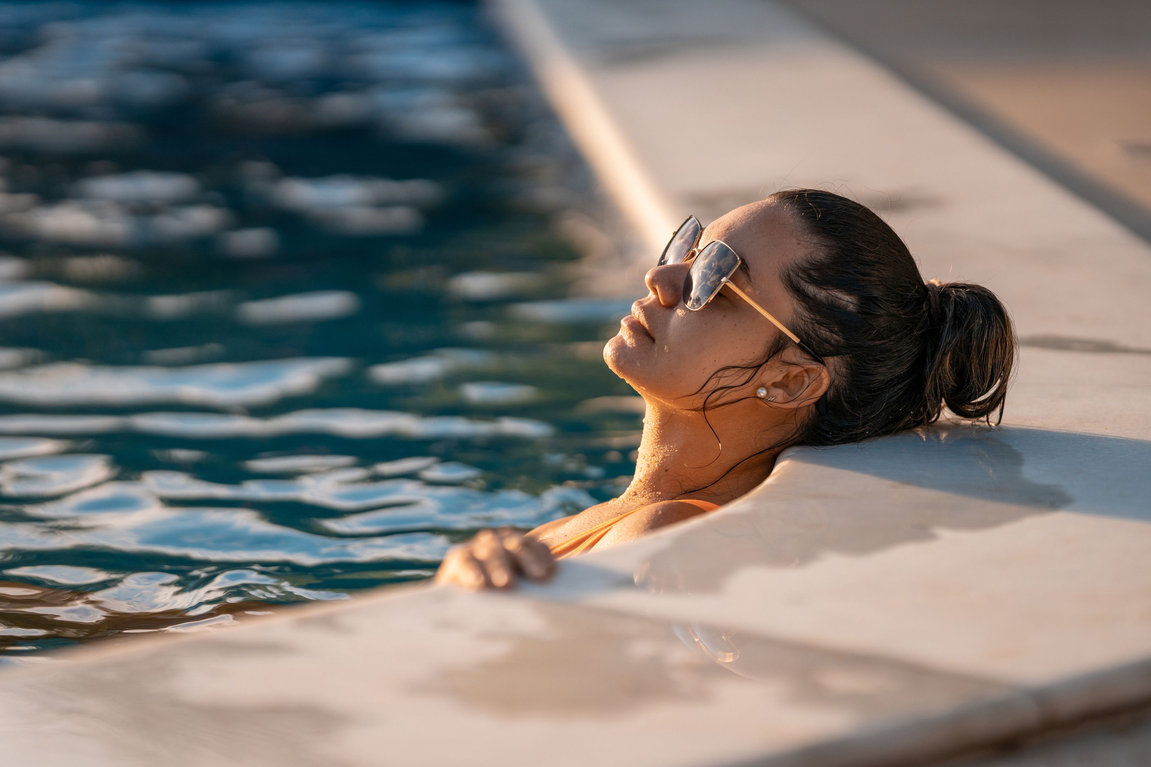 8 aberraciones que cometes en la piscina que has convertido en hábito