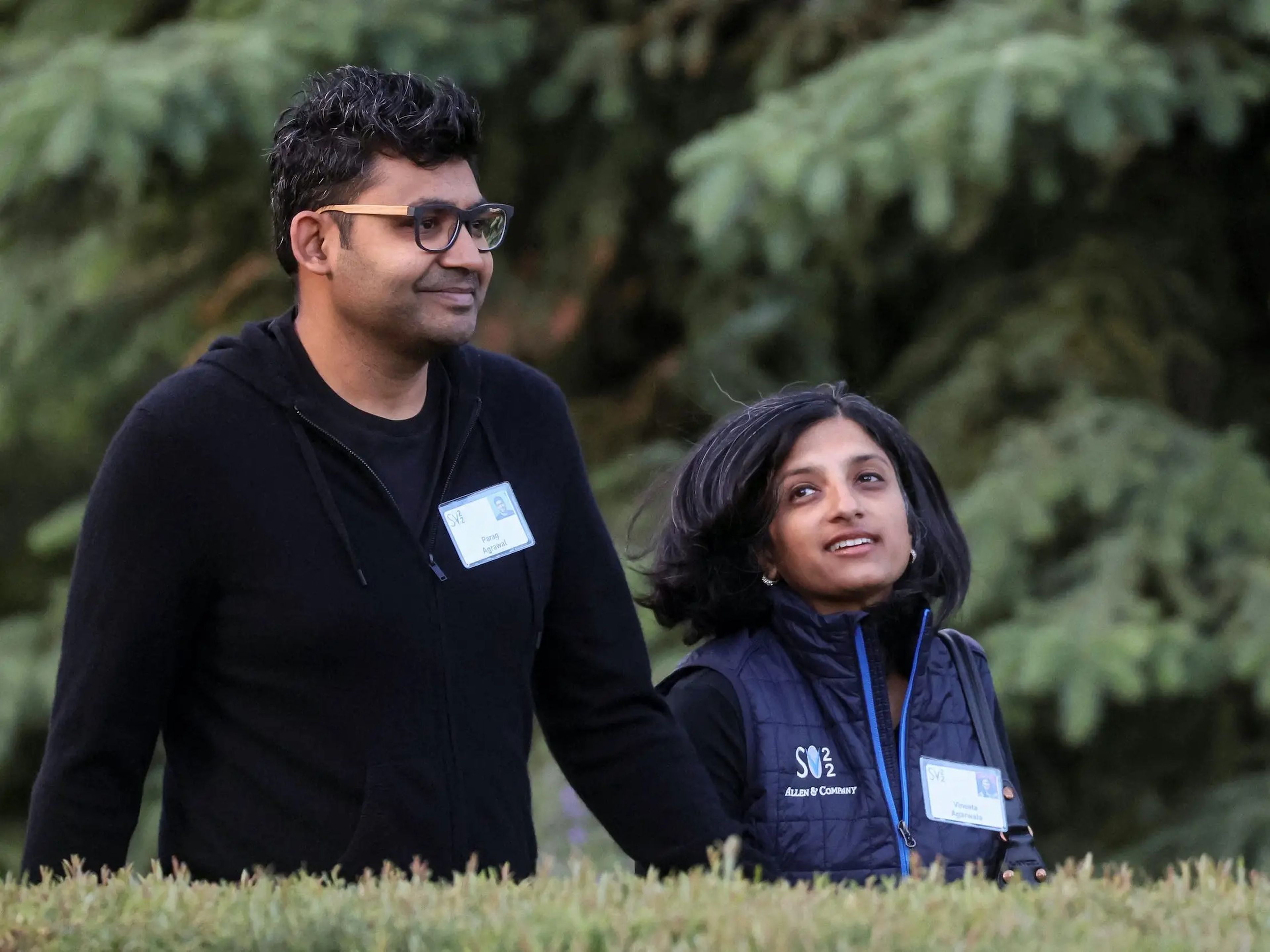 El CEO de Twitter, Parag Agrawal, con su mujer, Vineeta Agarwala, en la conferencia de Sun Valley a principios de este mes.