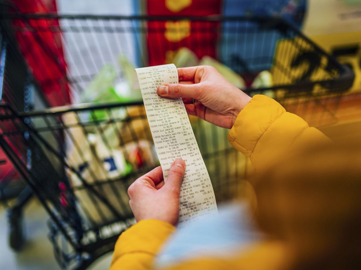 Lejía con detergente botella 2 l · EL CORTE INGLES · Supermercado El Corte  Inglés El Corte Inglés