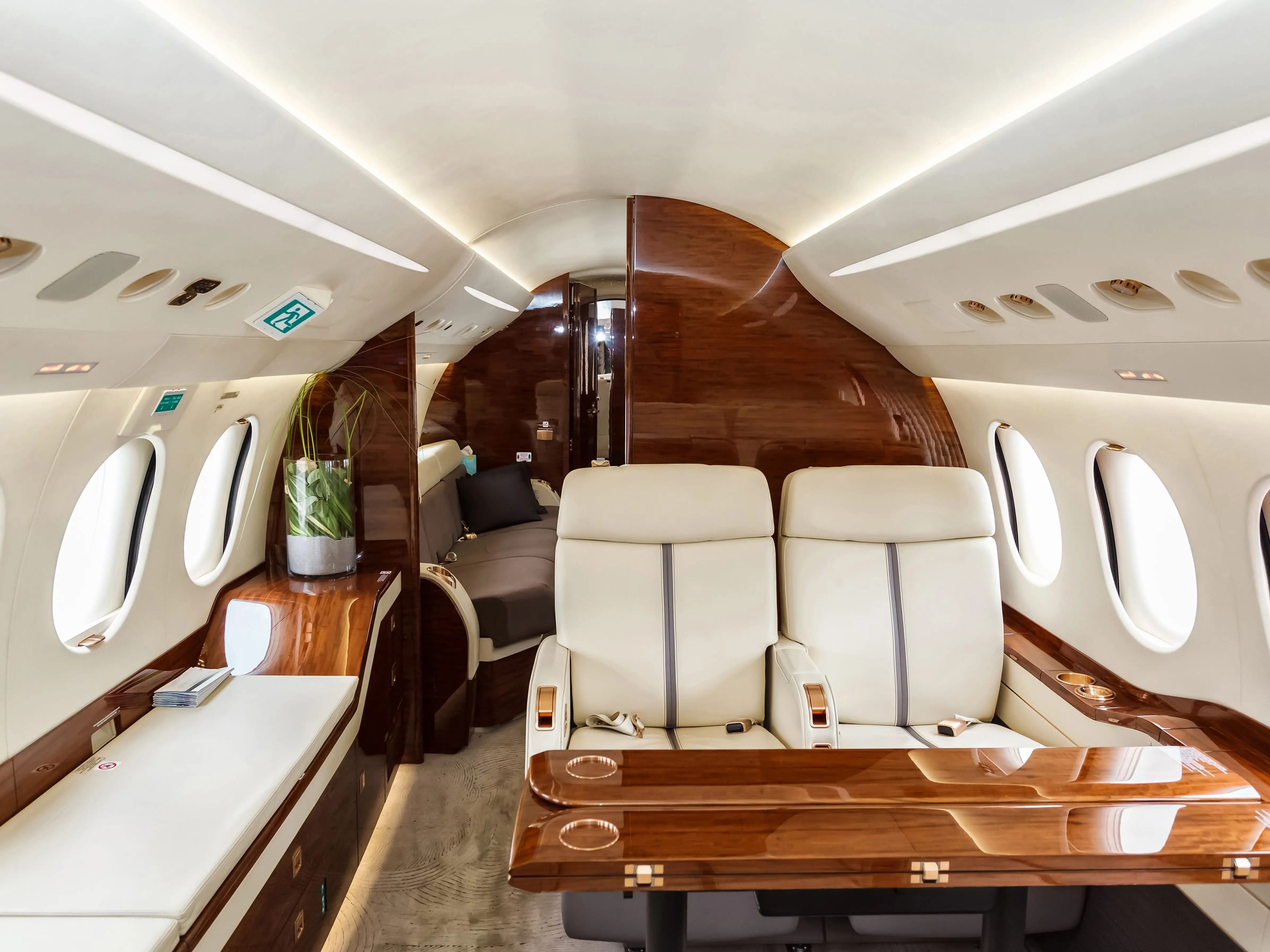 private plane jet luxury