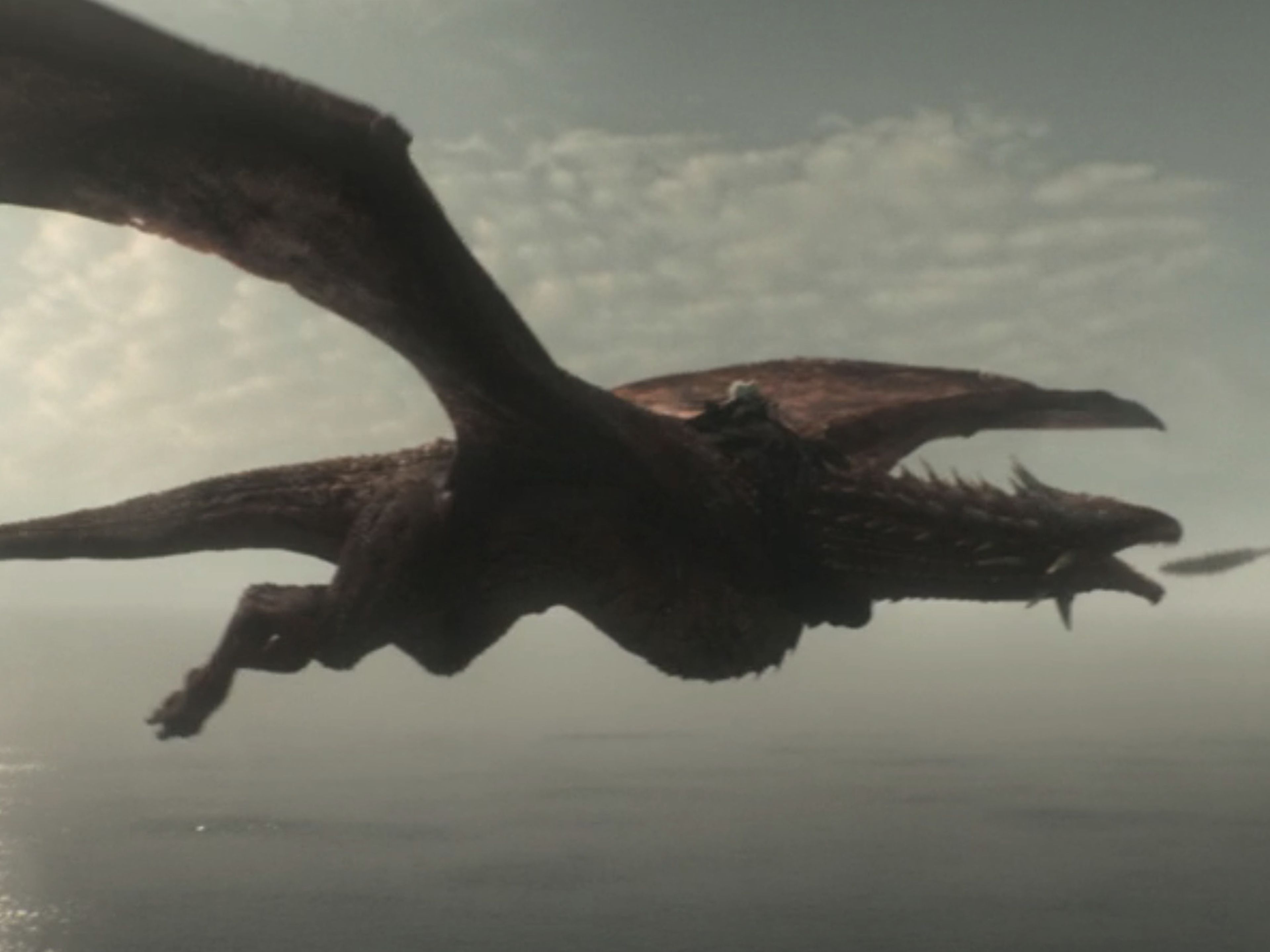 Rhaenys Targaryen montando su dragón.