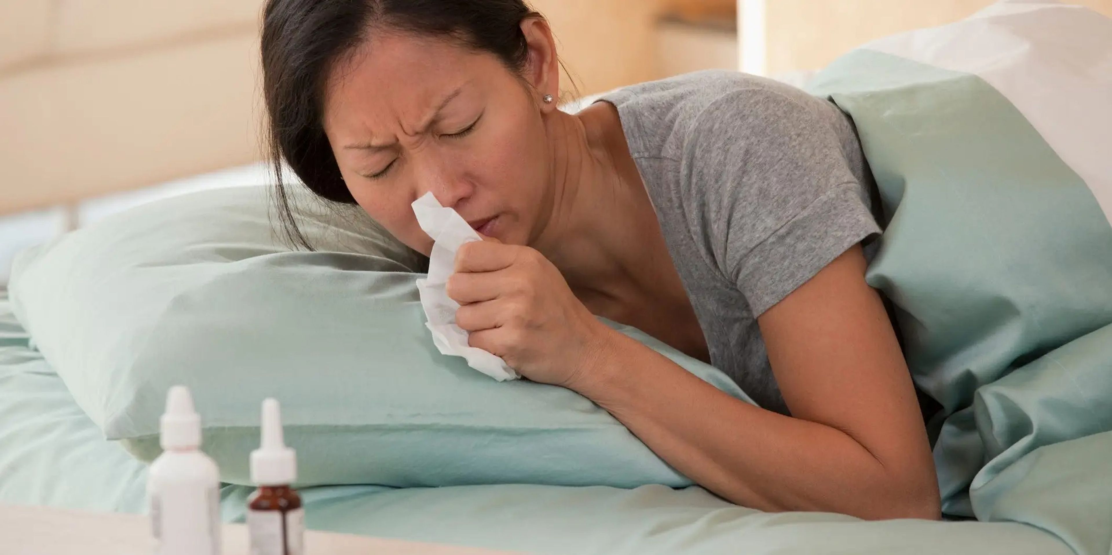 Tu cuerpo suprime los estornudos mientras duermes de diferentes maneras, según la etapa del sueño en la que te encuentres.
