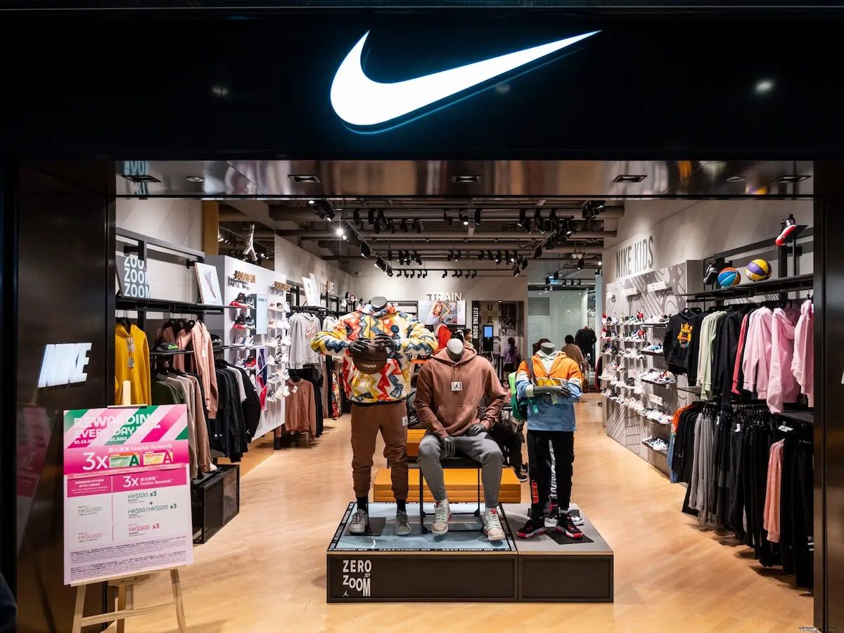 Nike pretende replicar la velocidad de entrega de conectando su compleja red de tiendas, almacenes y tecnología
