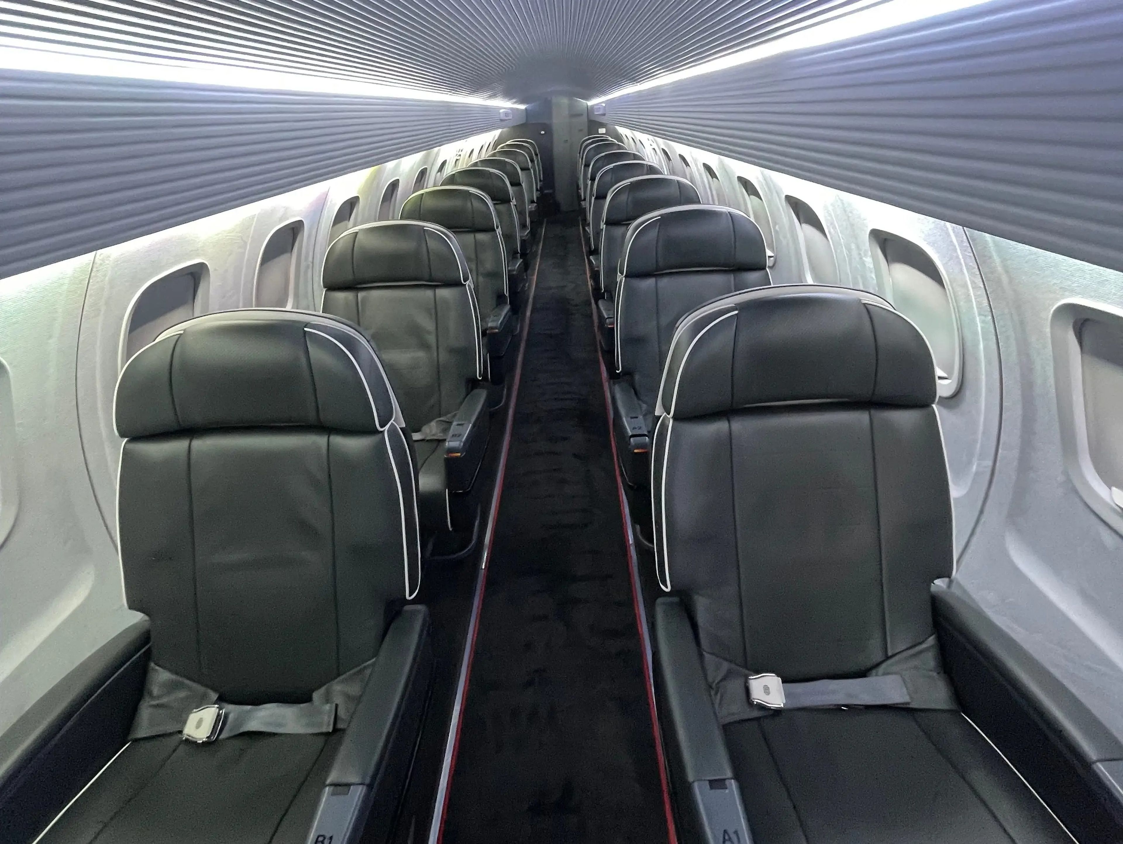 En los vuelos de Aero puedes disfrutar simultáneamente de un asiento de ventanilla y de un asiento de pasillo.