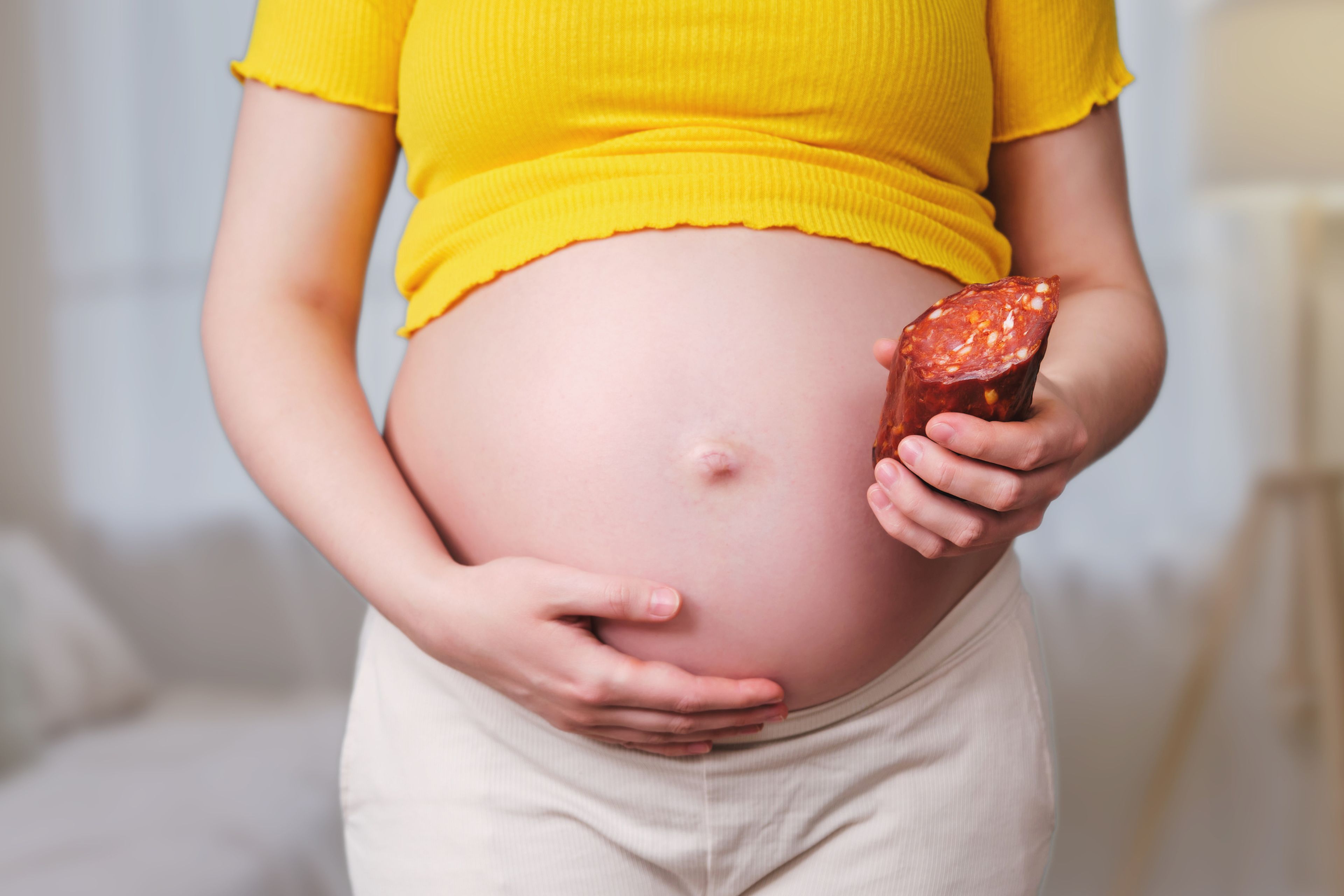 Protegiéndose de los riesgos durante el embarazo: Alimentos a