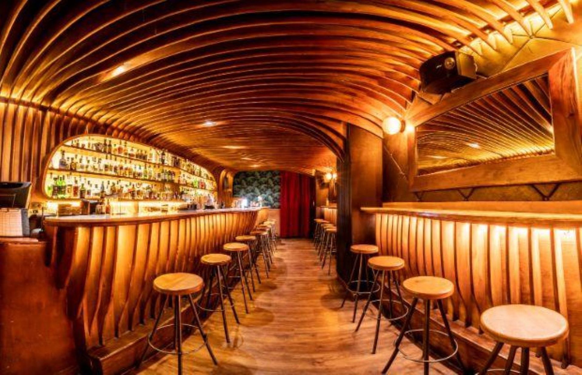Un Bar Semioculto En Barcelona Elegido El Mejor Del Mundo Estas Son un-bar-semioculto-en-barcelona-elegido-el-mejor-del-mundo-estas-son
