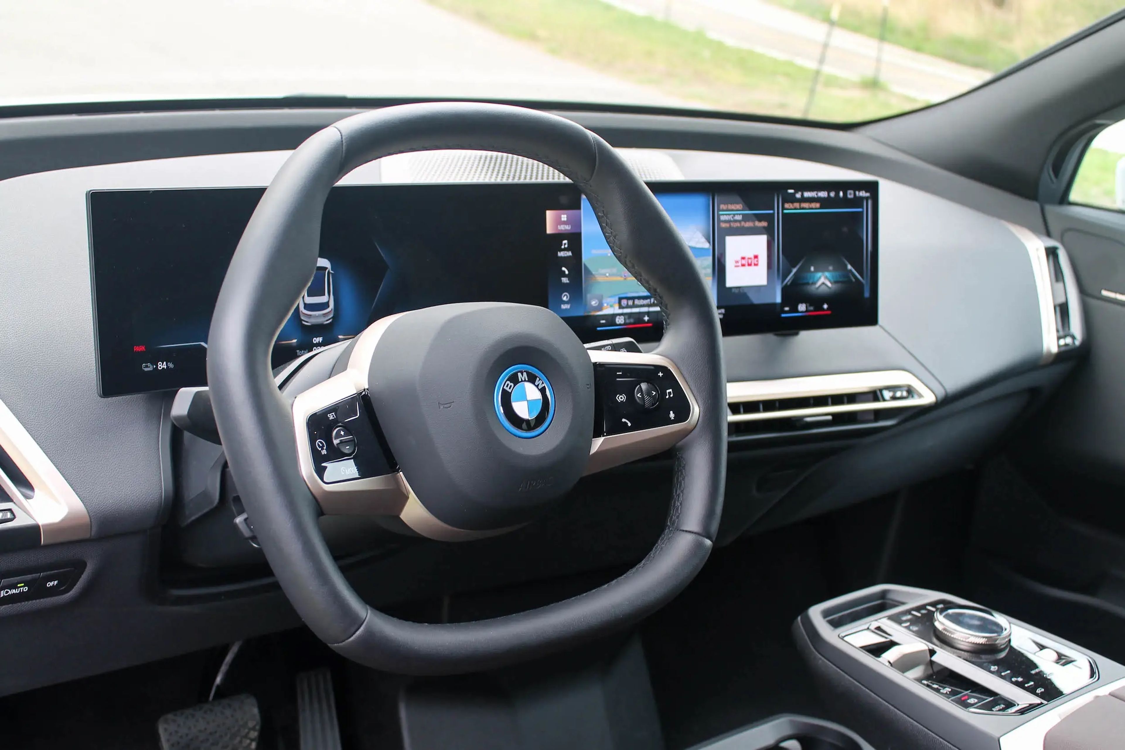 El BMW iX xDrive50 de 2022.