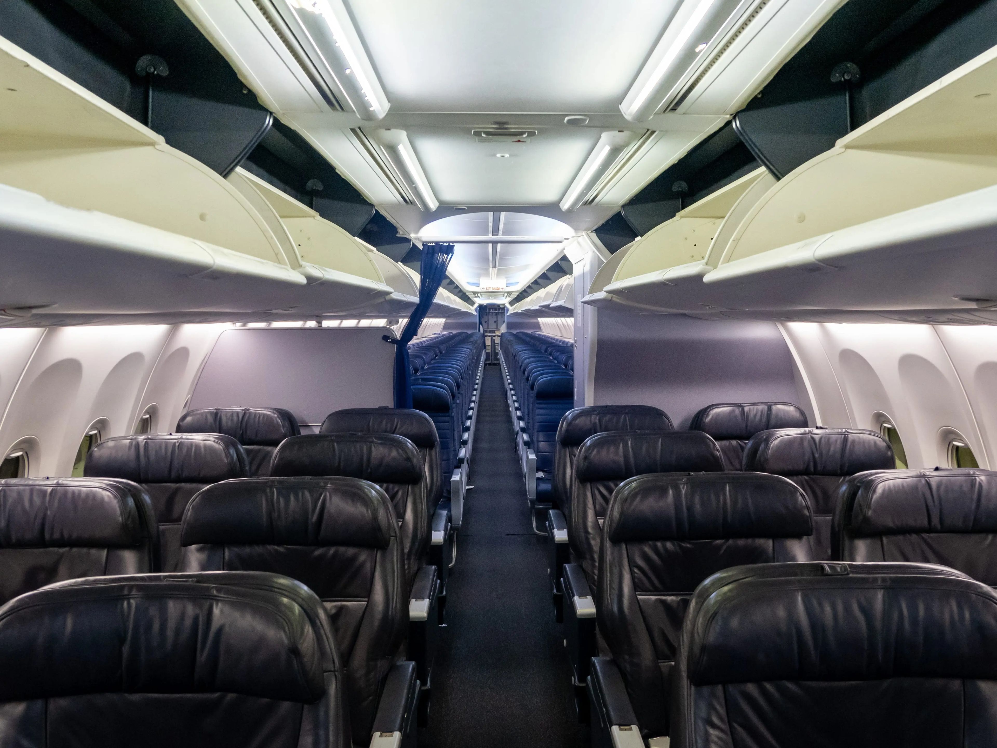 bulkhead seats on plane