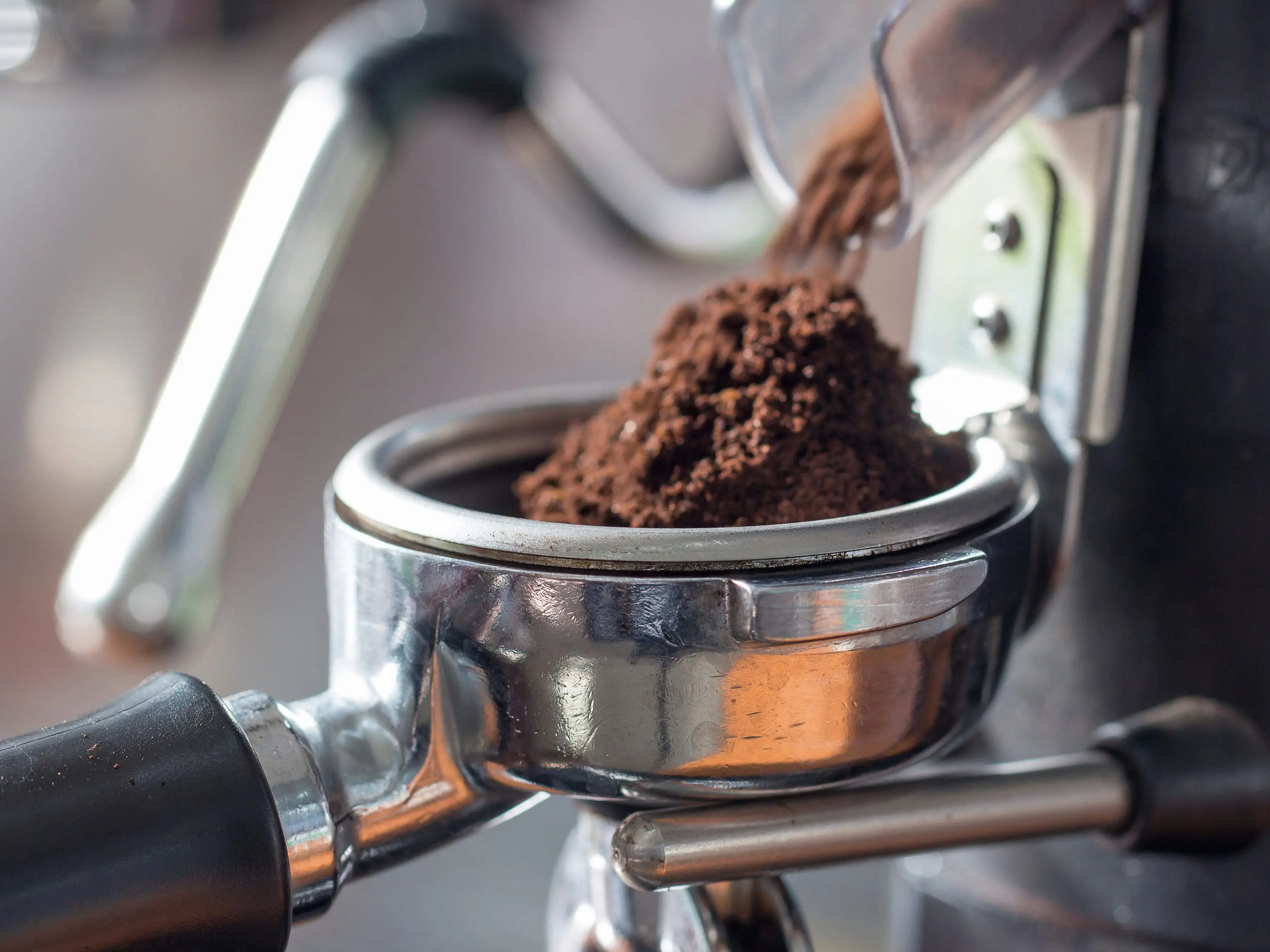Los buenos granos de café requieren un molinillo de calidad.