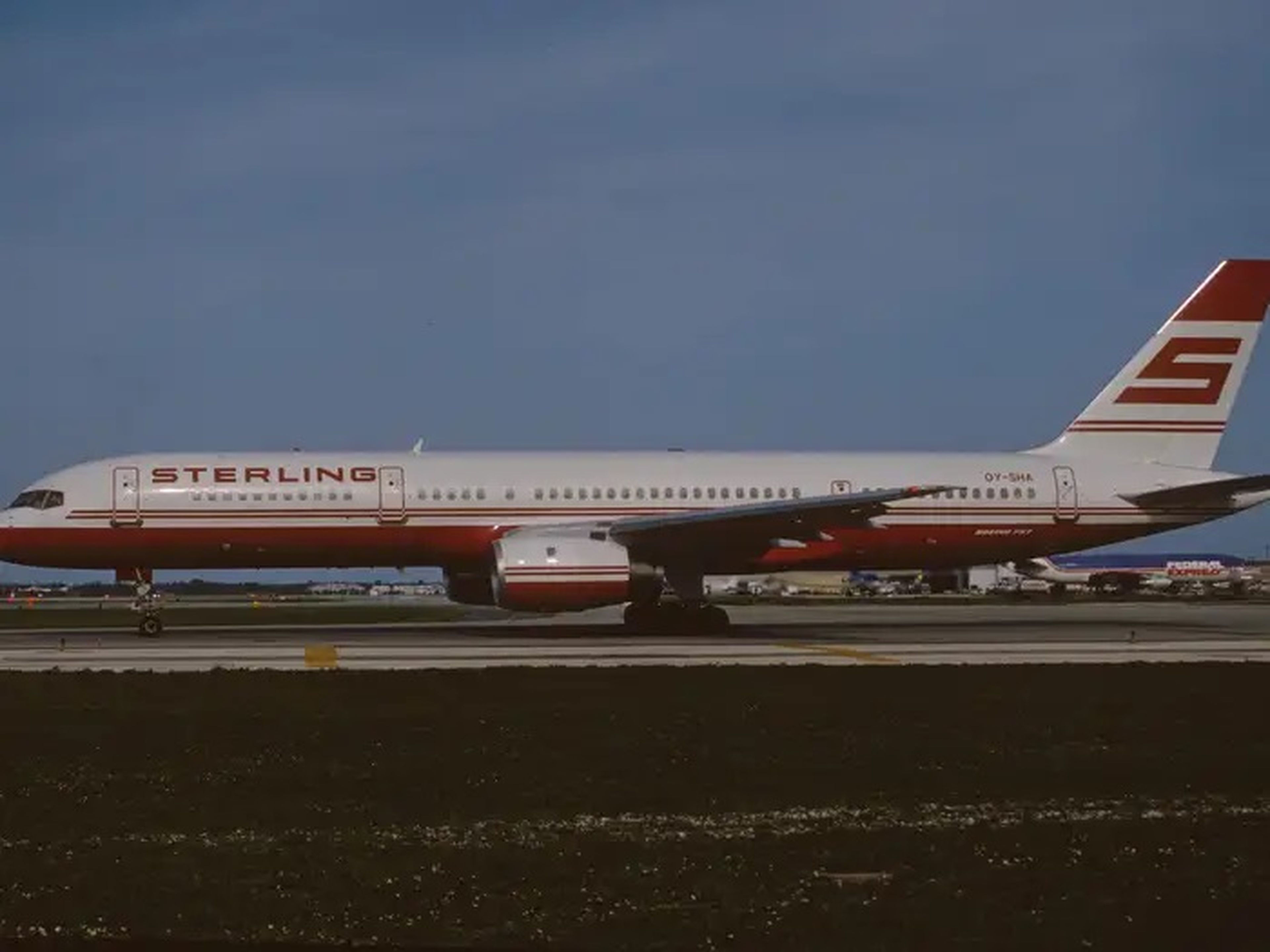 El avión 757 de Trump cuando volaba para Sterling Airlines