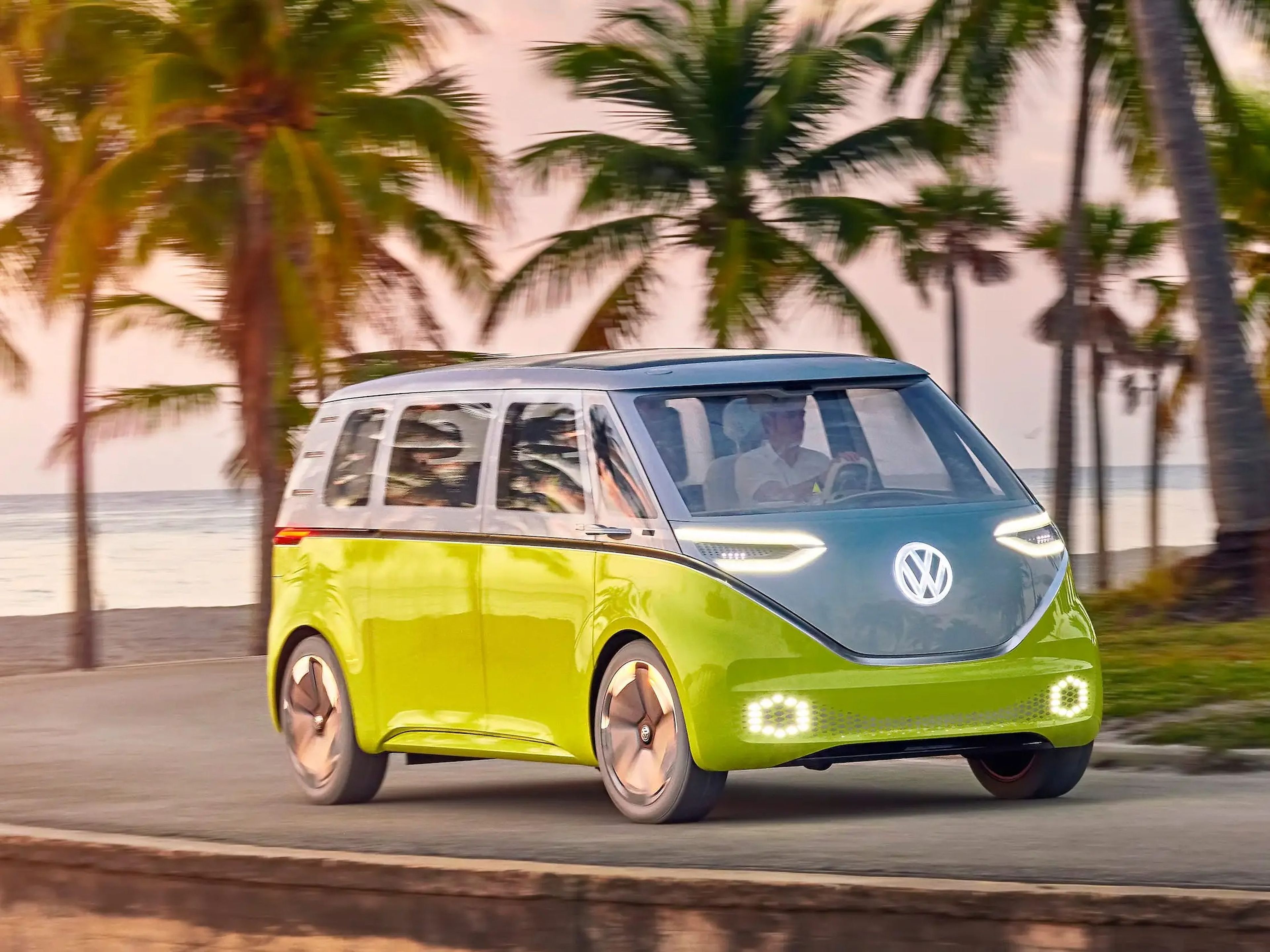 Volkswagen espera que los microbuses eléctricos I.D. Buzz e I.D. Cargo pasen a la conducción autónoma a mediados de la década de 2020.
