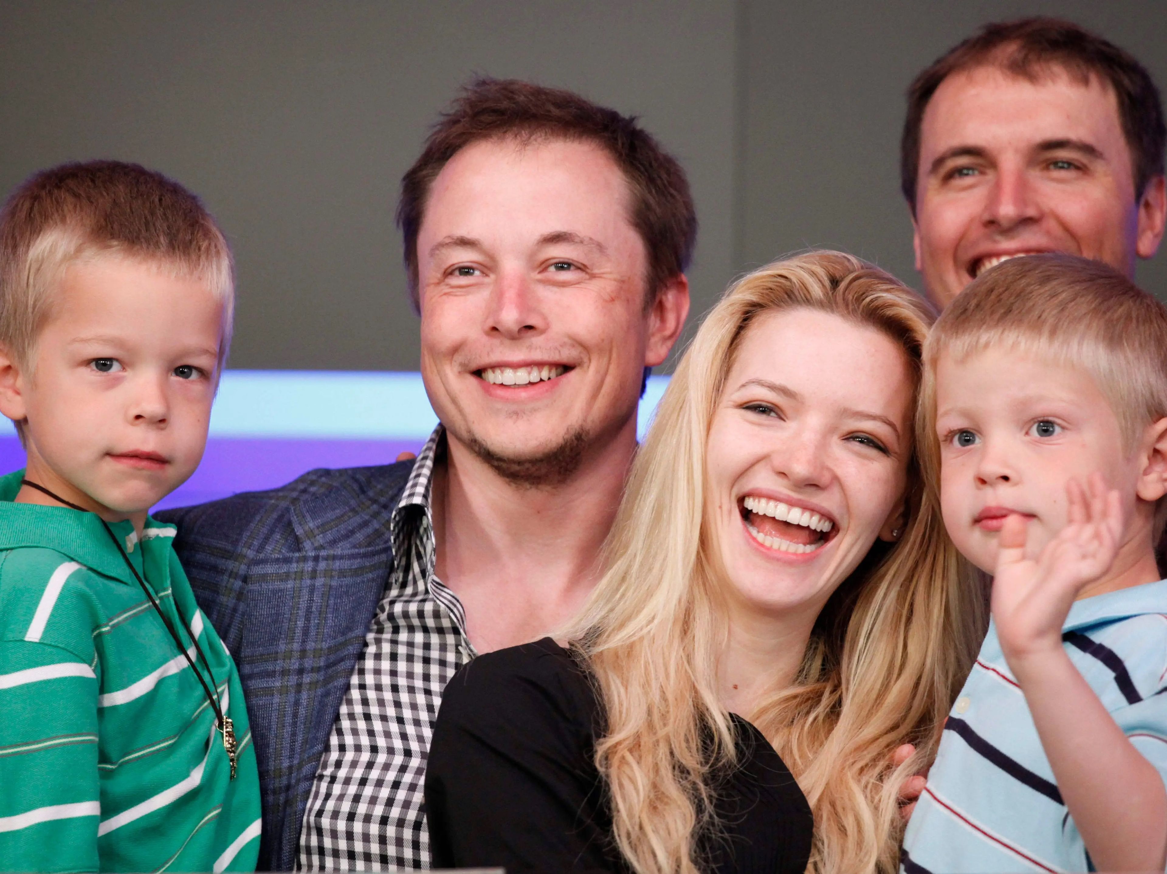 El multimillonario Elon Musk ha promovido ideas pronatalistas, tuiteando a menudo sobre la natalidad y el descenso de la población.