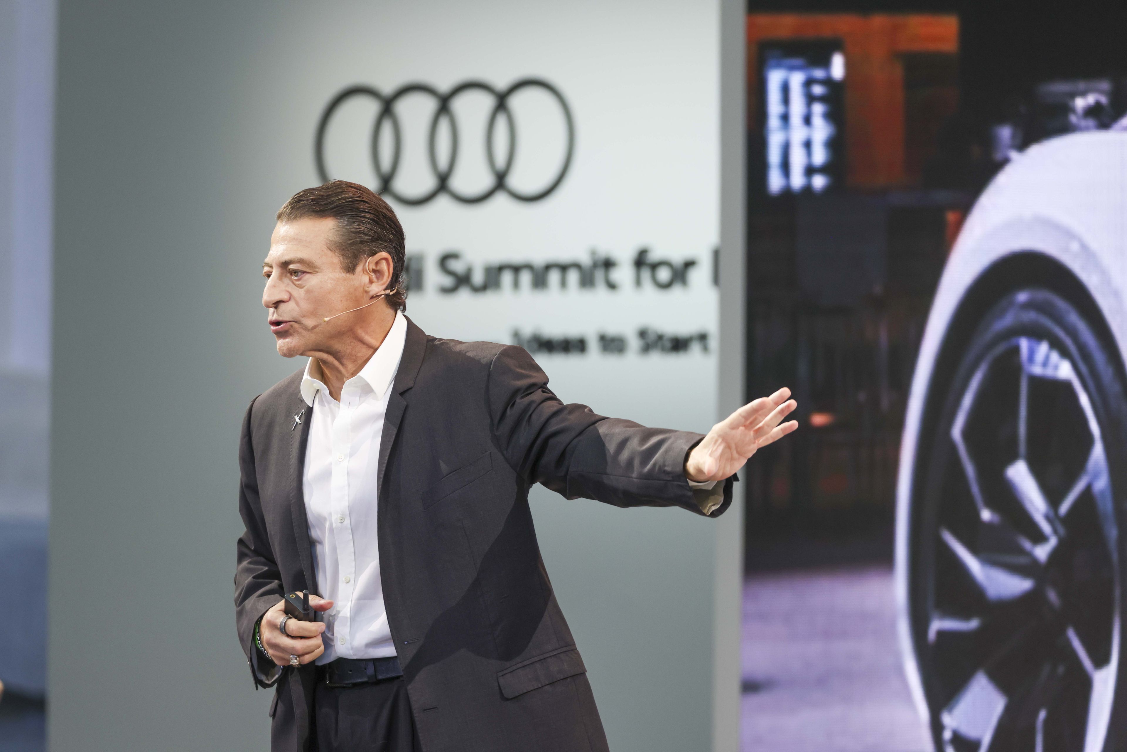 Peter H. Diamandis, uno de los 50 líderes más importantes del mundo, durante su ponencia en el Audi Summit for Progress celebrado en Madrid.