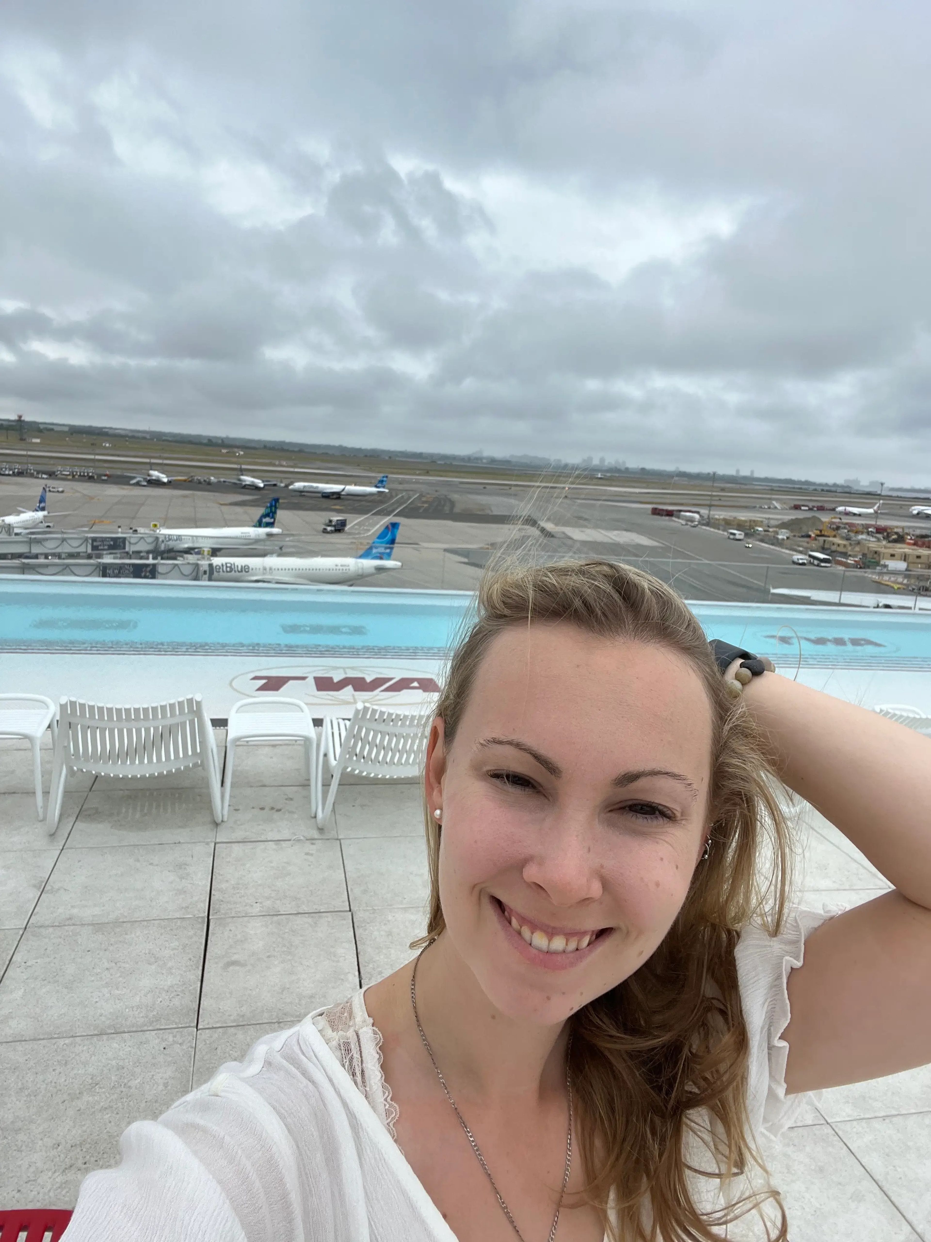 TWA HOTEL selfie infront of the pool