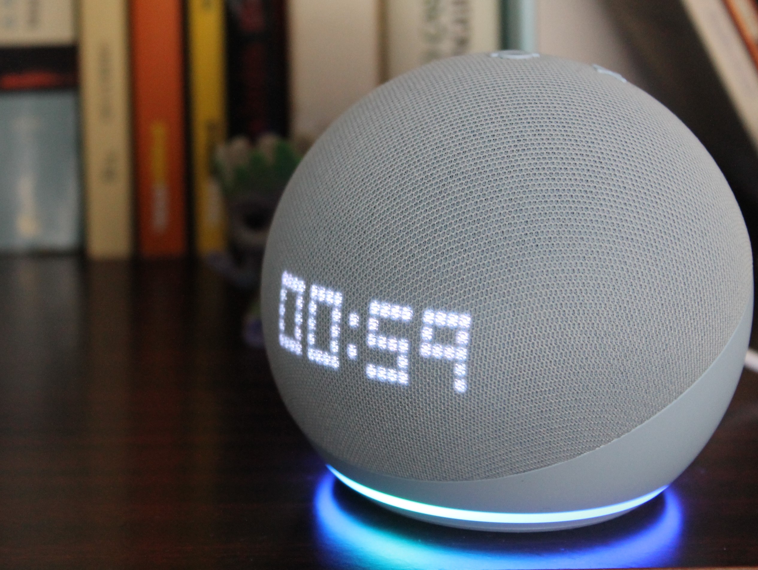 Echo Dot 2020 con reloj, análisis y opinión