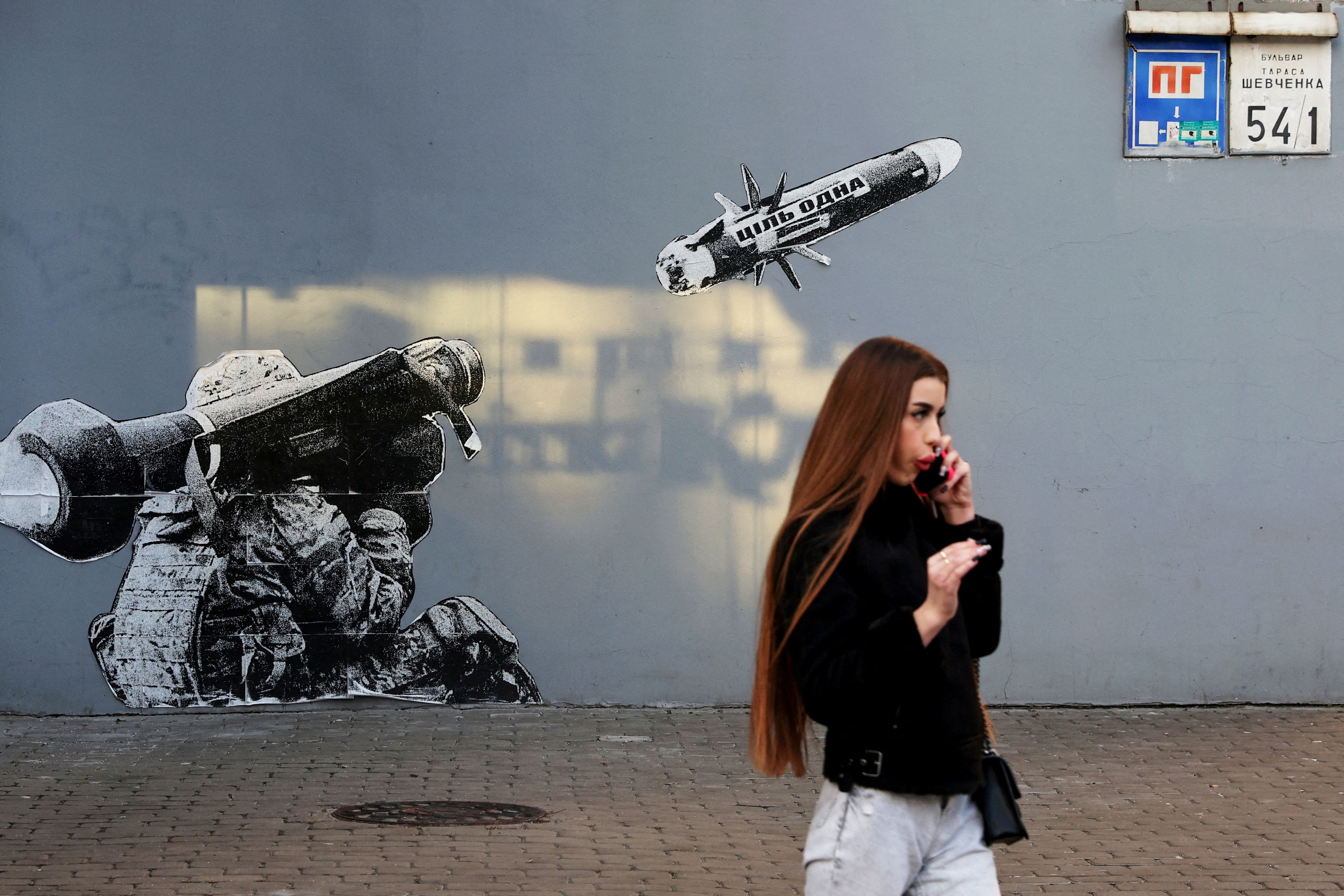 Grafiti en Kiev sobre la guerra de Rusia y Ucrania