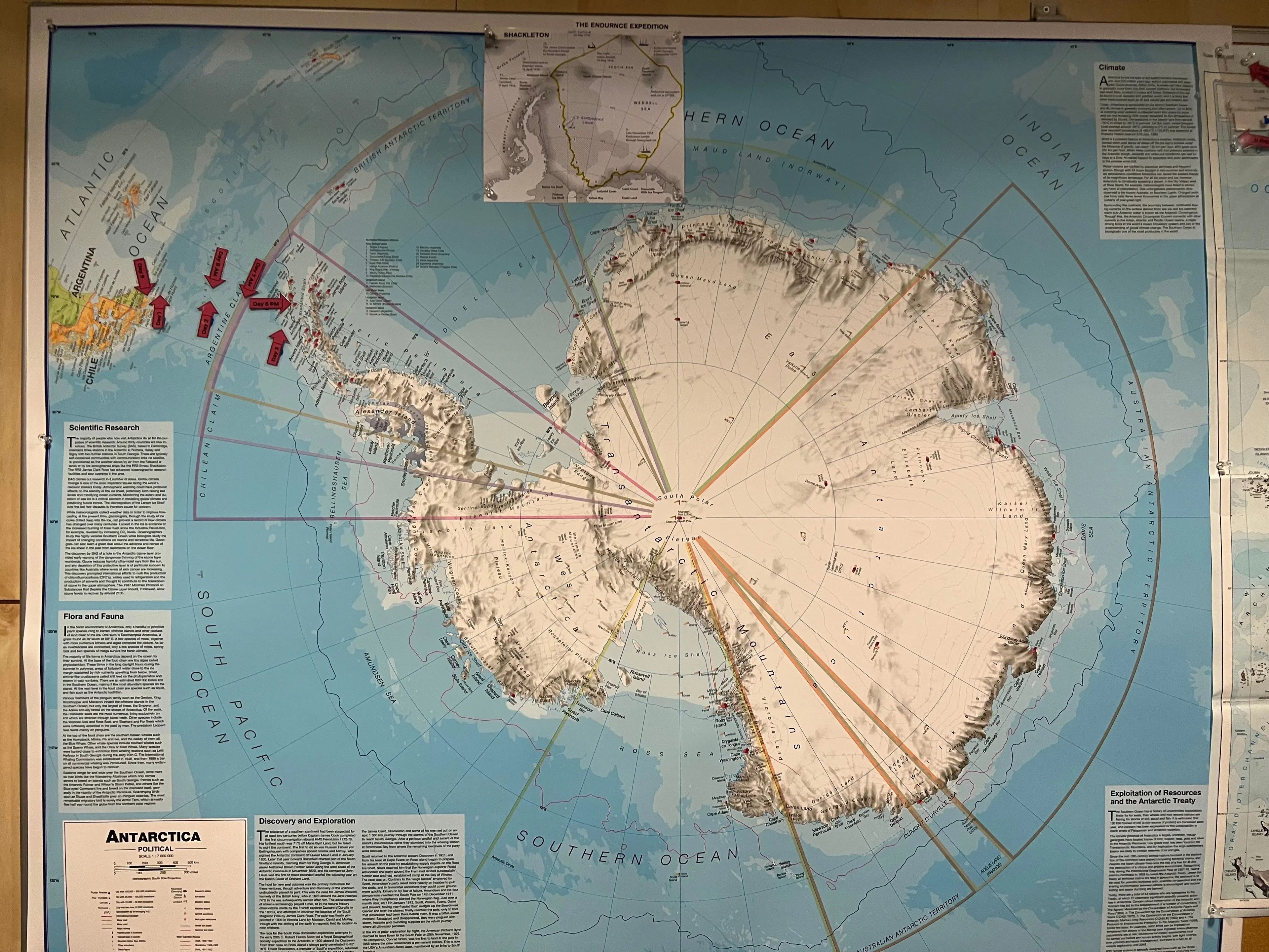 El mapa de los sitios en los que habíamos aterrizado en la Antártida, y algunos a los que esperábamos ir pero no pudimos.