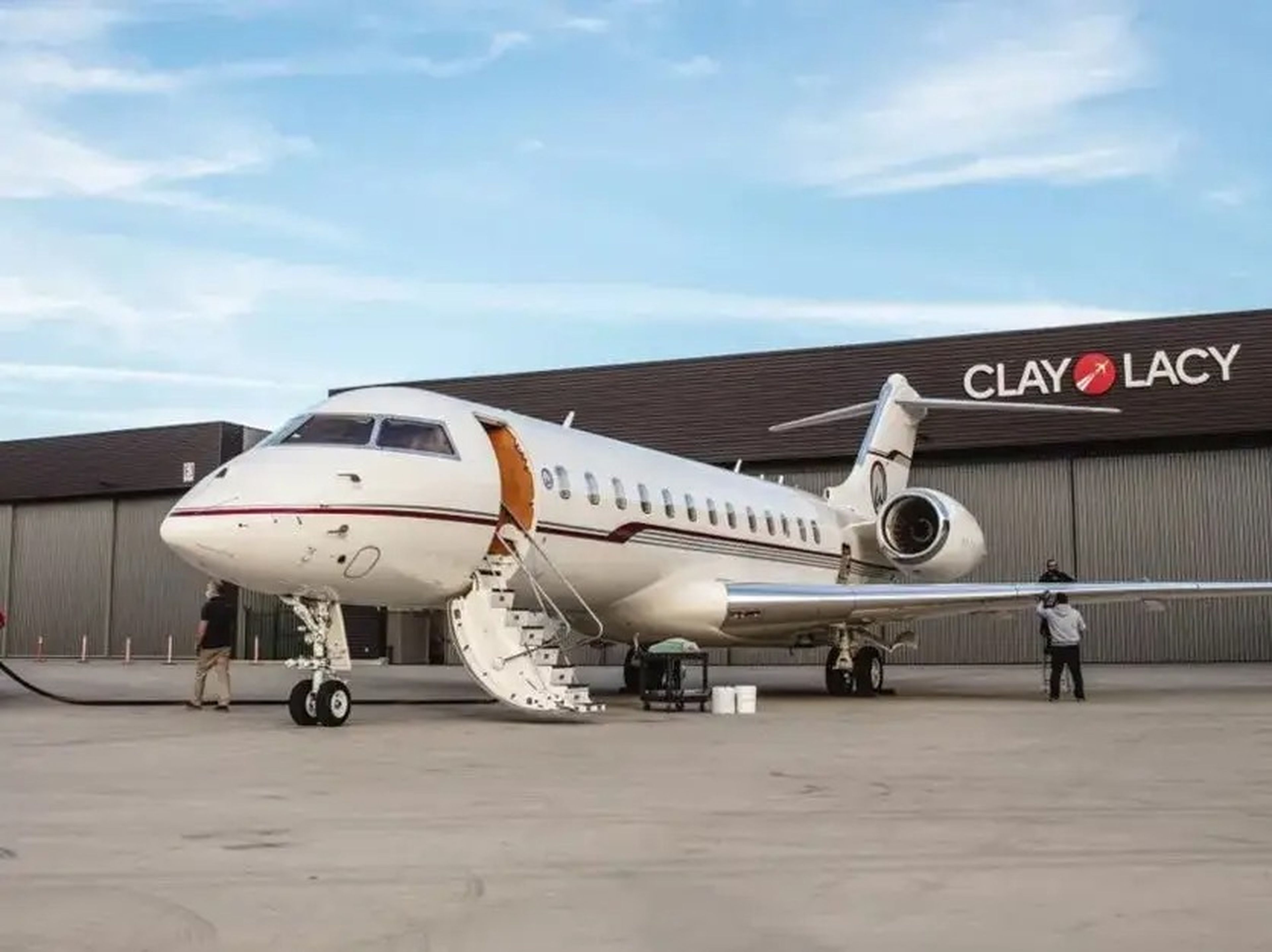 Mark Wahlberg's Bombardier Global Express jet.