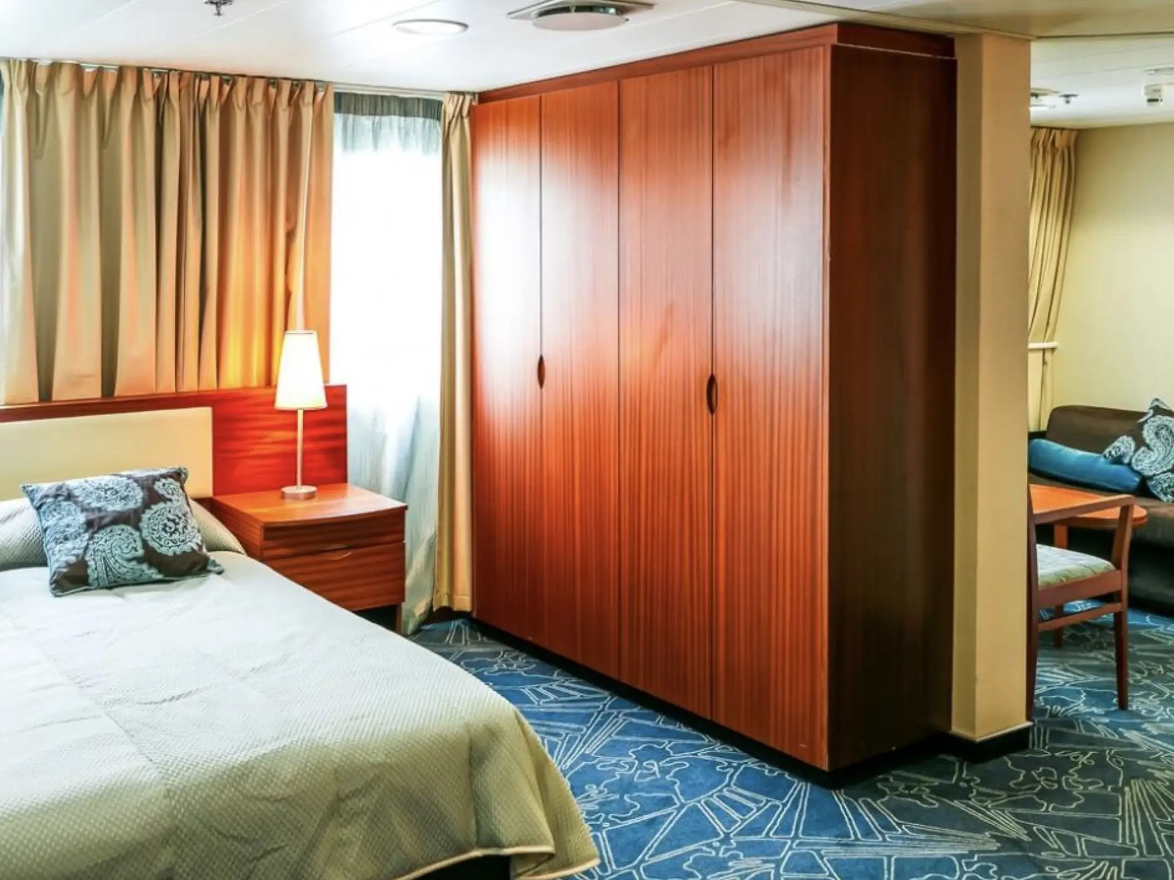 Ocean Endeavour's owner's suite.