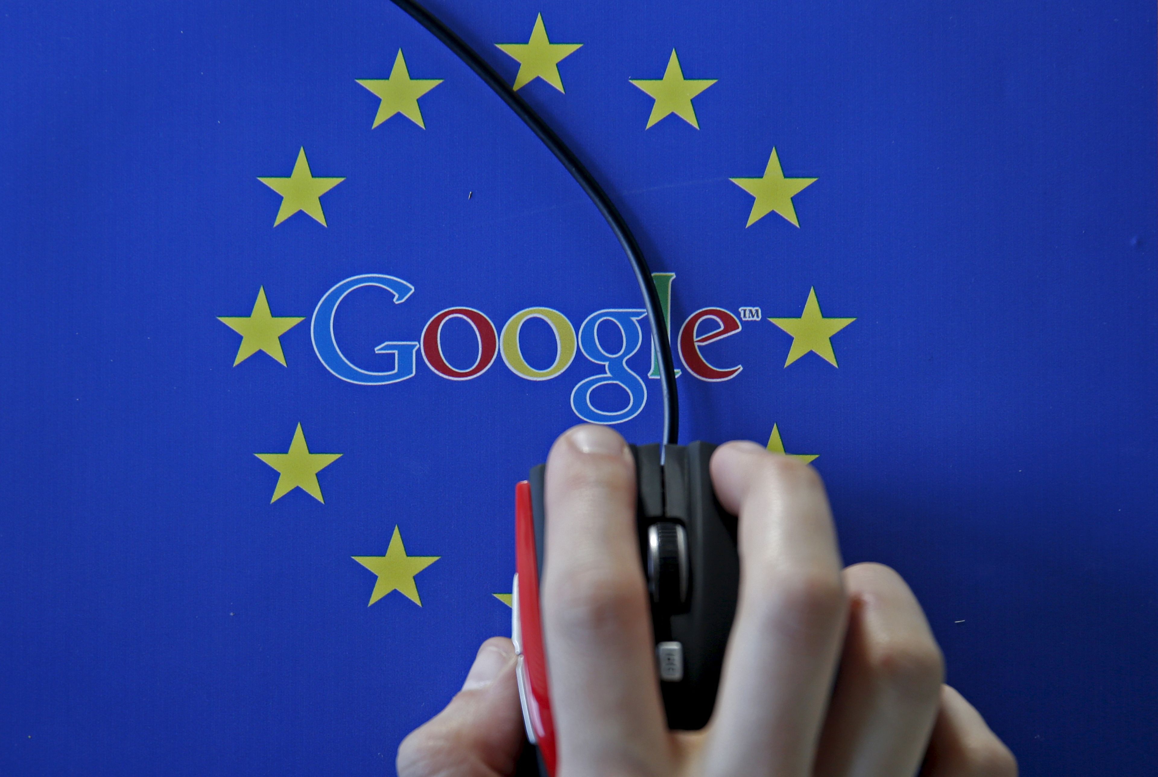 Bandera de la UE y logo de Google