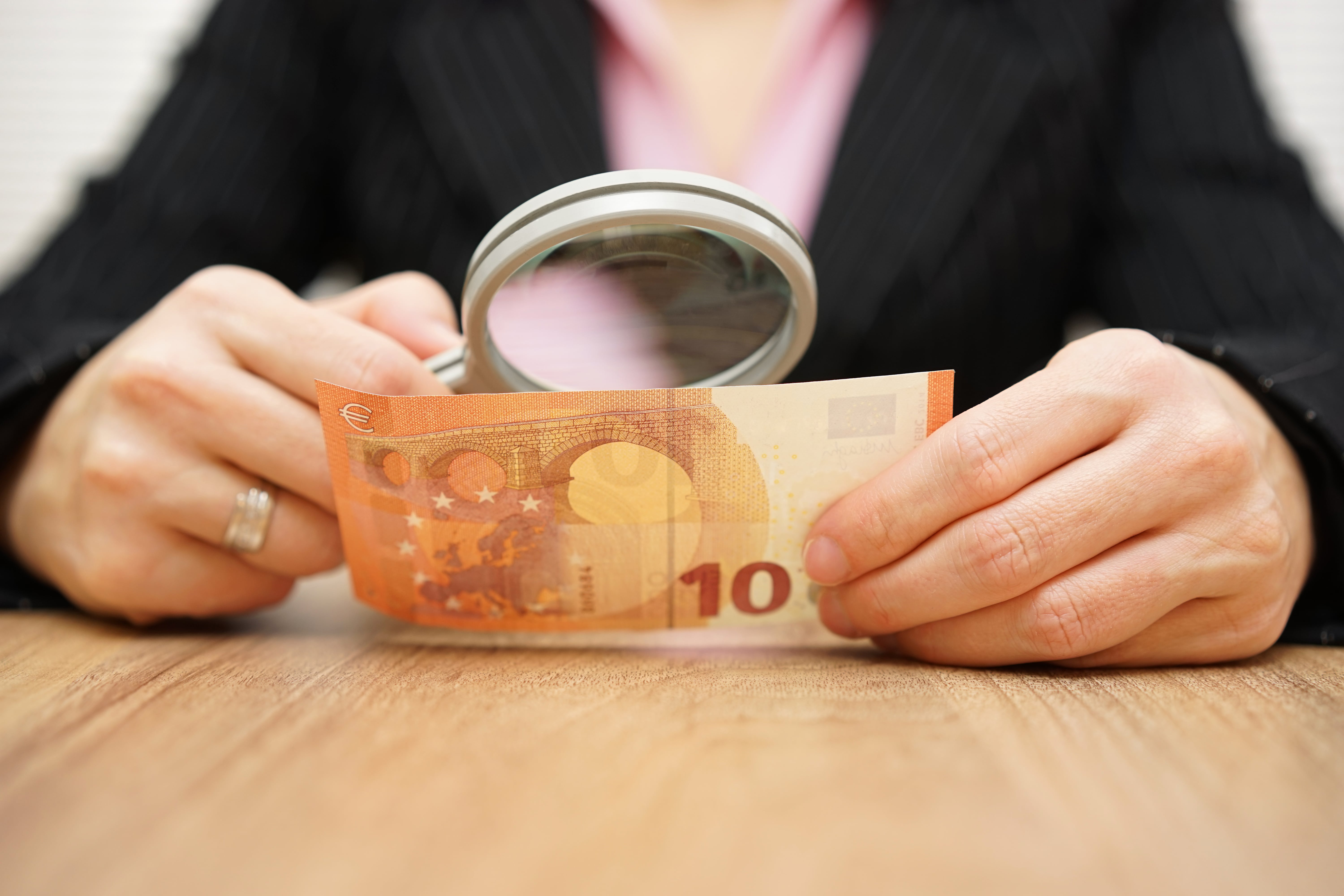 Cómo saber si un billete es falso, según el Banco de España Business Insider España foto