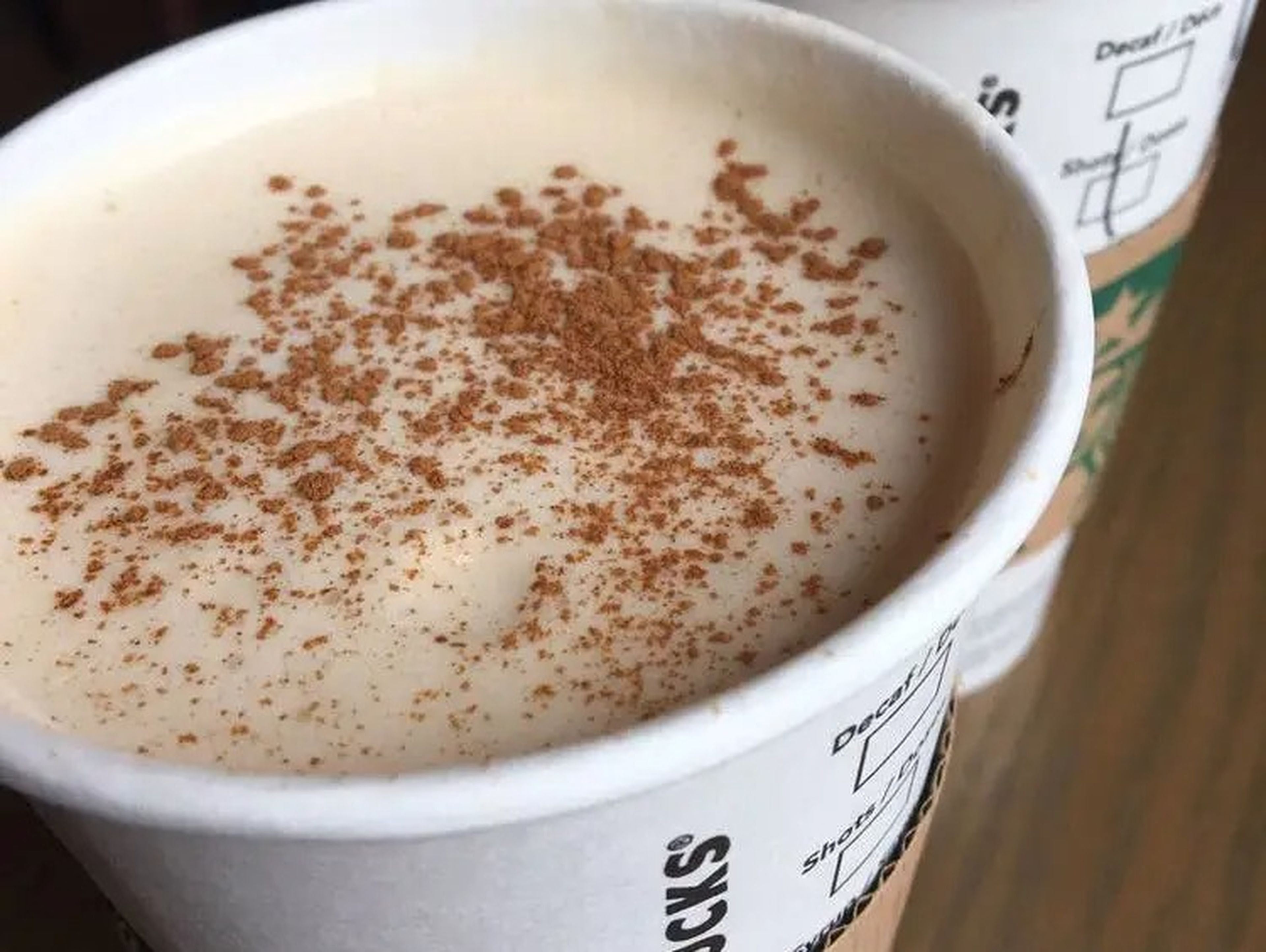Starbucks prepara un buen chai latte, asegura Blay.