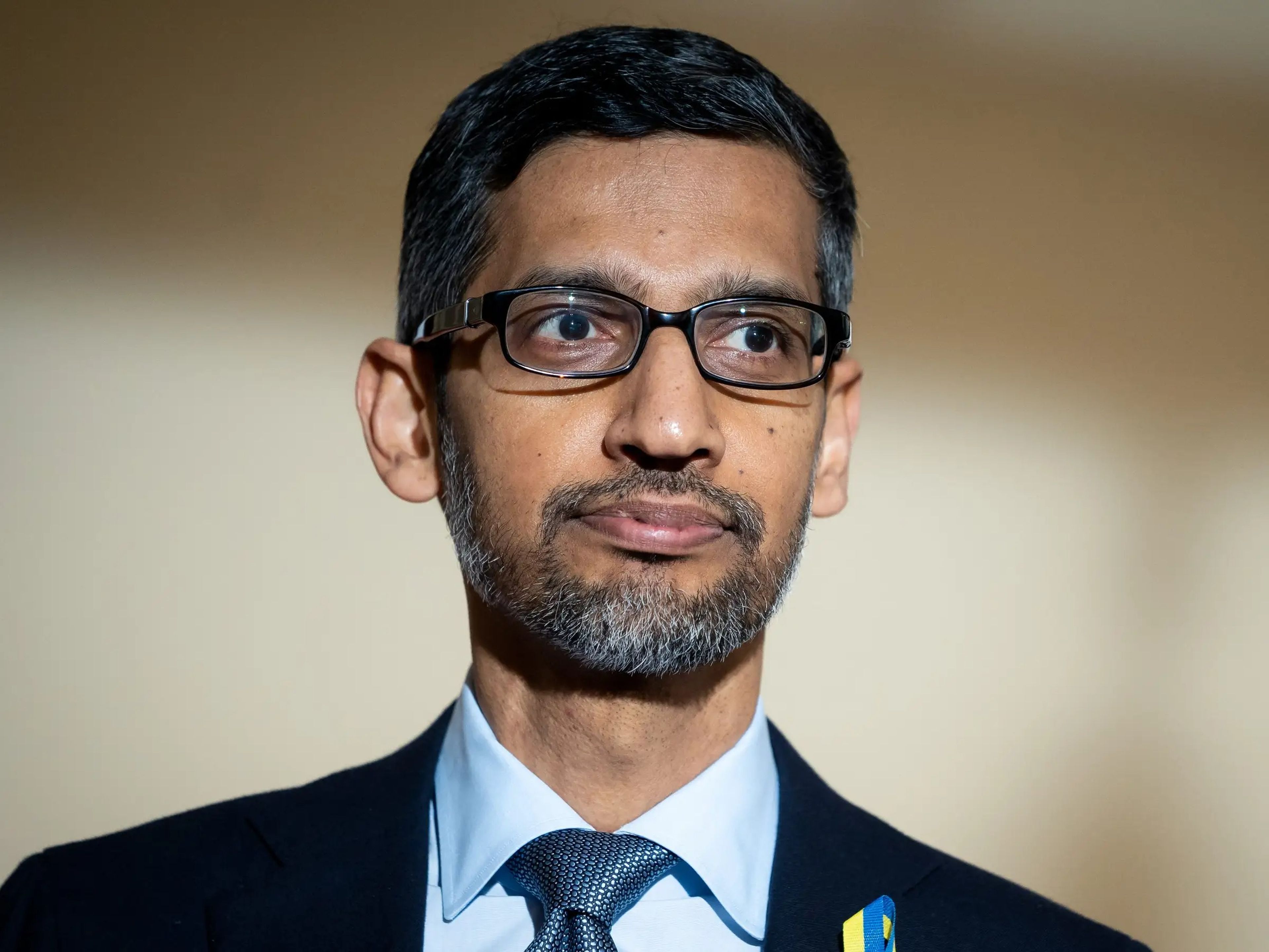 El CEO de Google, Sundar Pichai, acaba de presentar Bard.