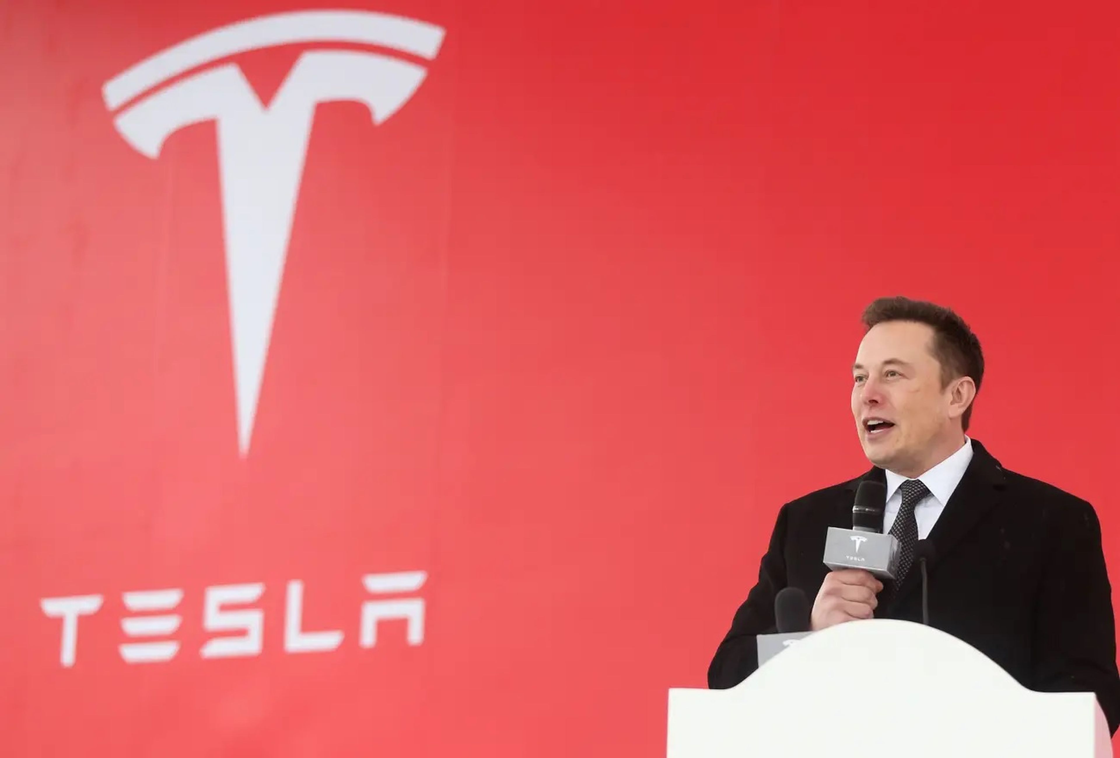 Elon Musk recibió su último bloque de opciones sobre acciones de Tesla el mes pasado –  por lo que actualmente trabaja gratis.