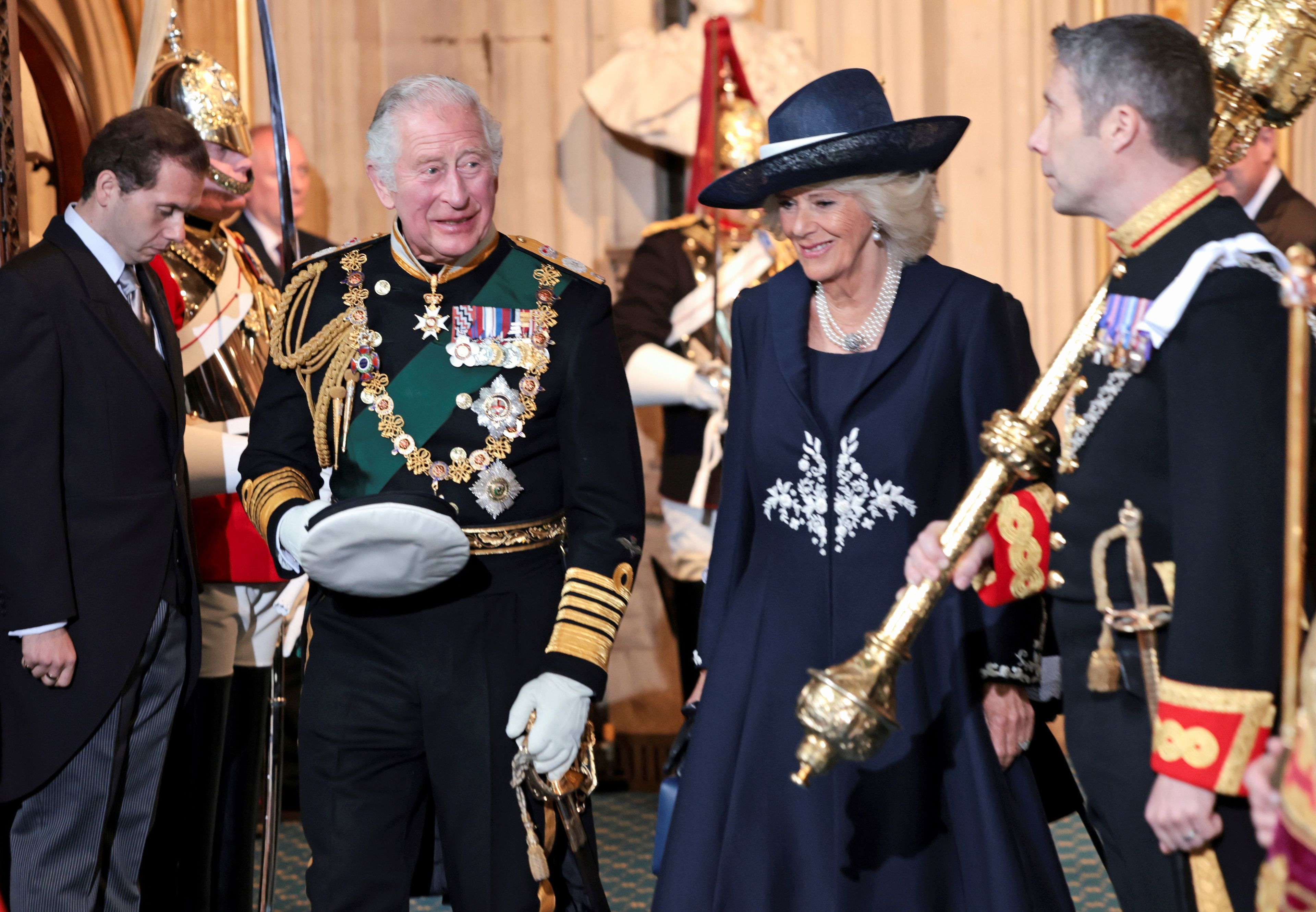 Familia real británica rey Carlos III y Camilla Parker