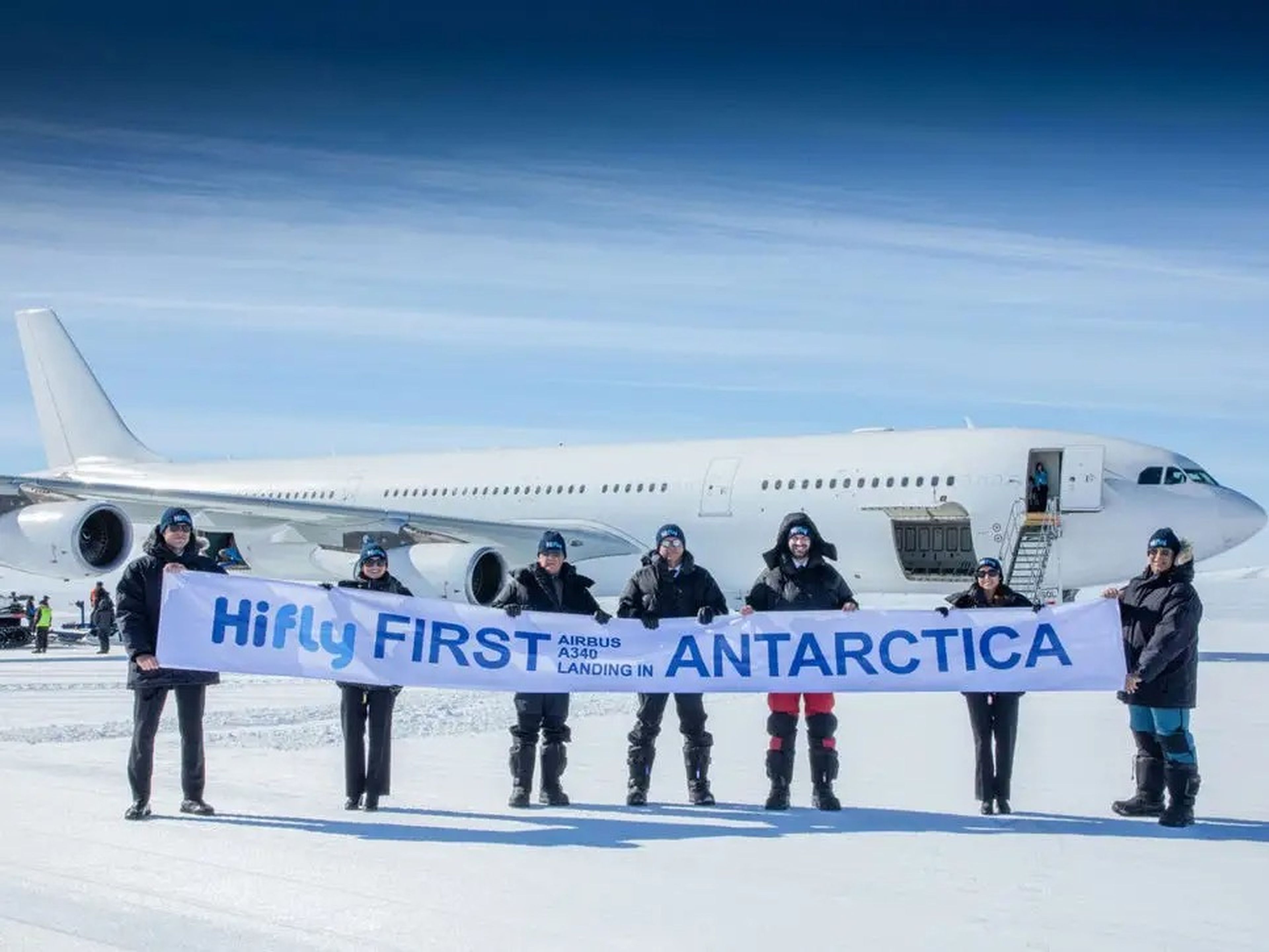 El primer Airbus A340 que aterrizó en la Antártida.