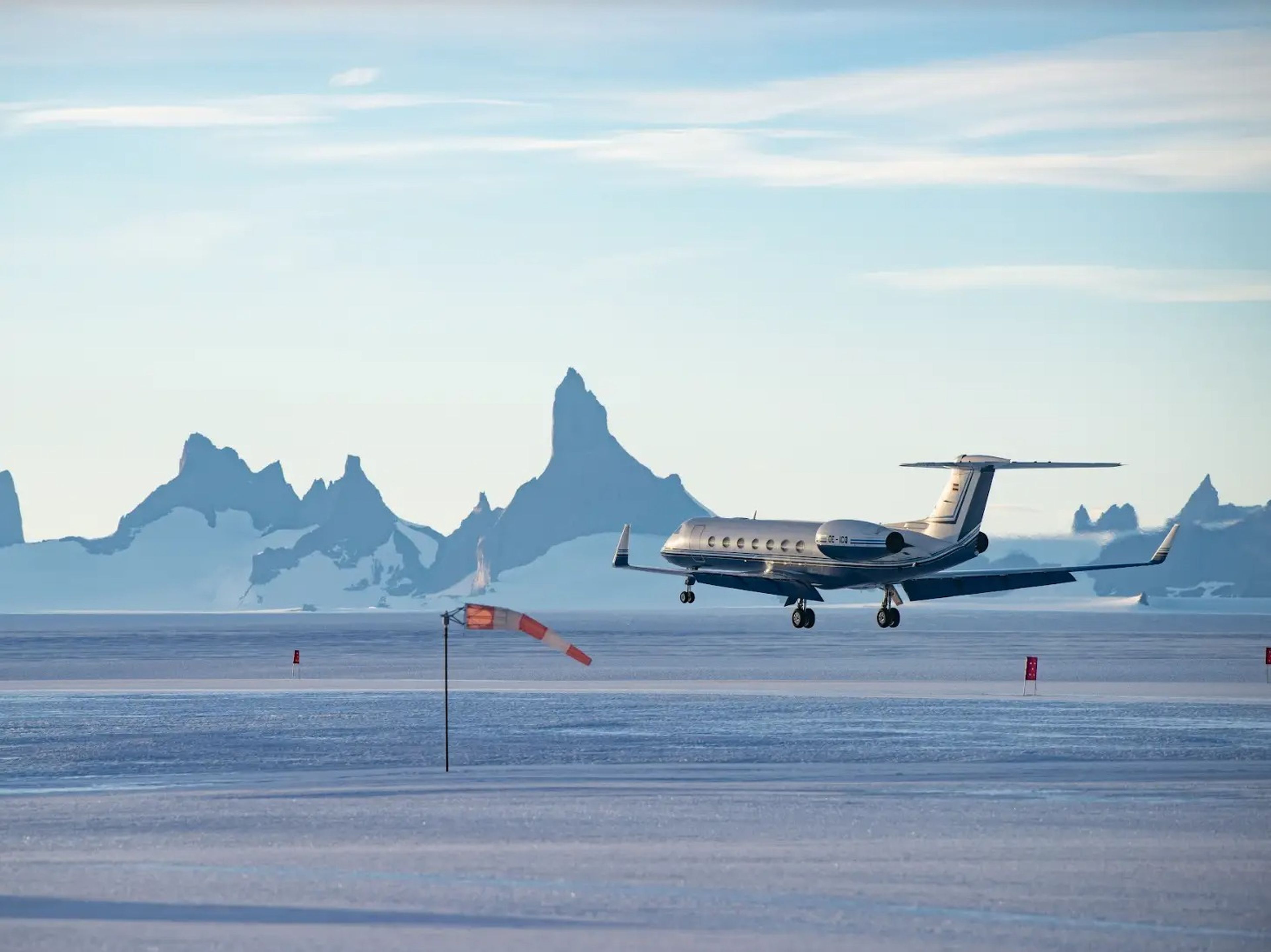 The G550 White Desert operates to Antarctica.